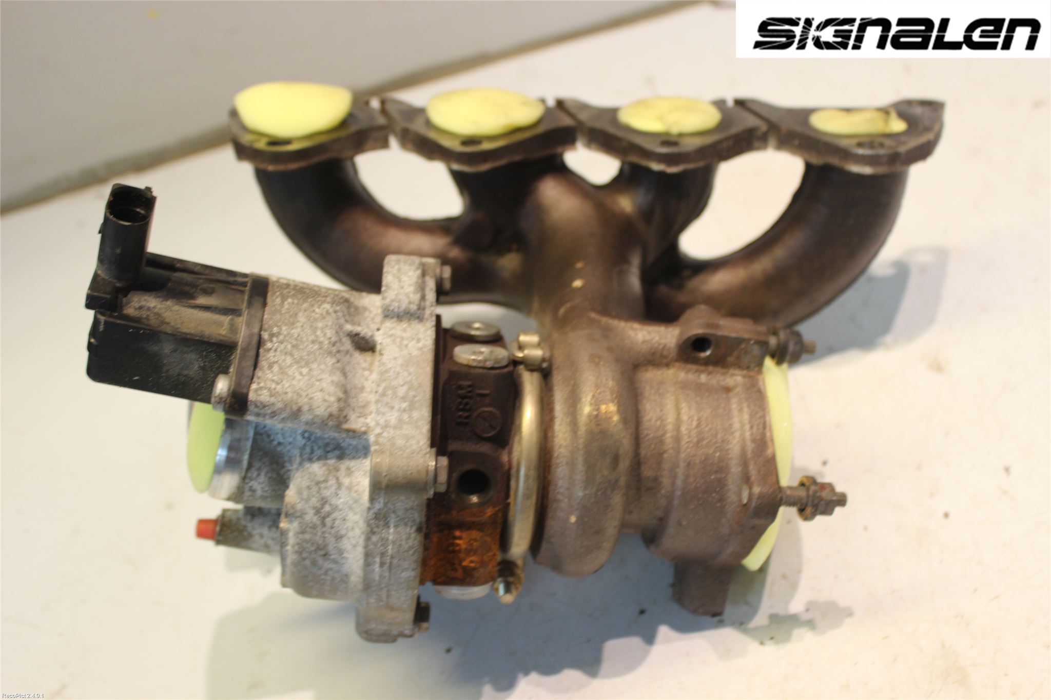 Volkswagen VW PASSAT 11-14 Turboaggregat