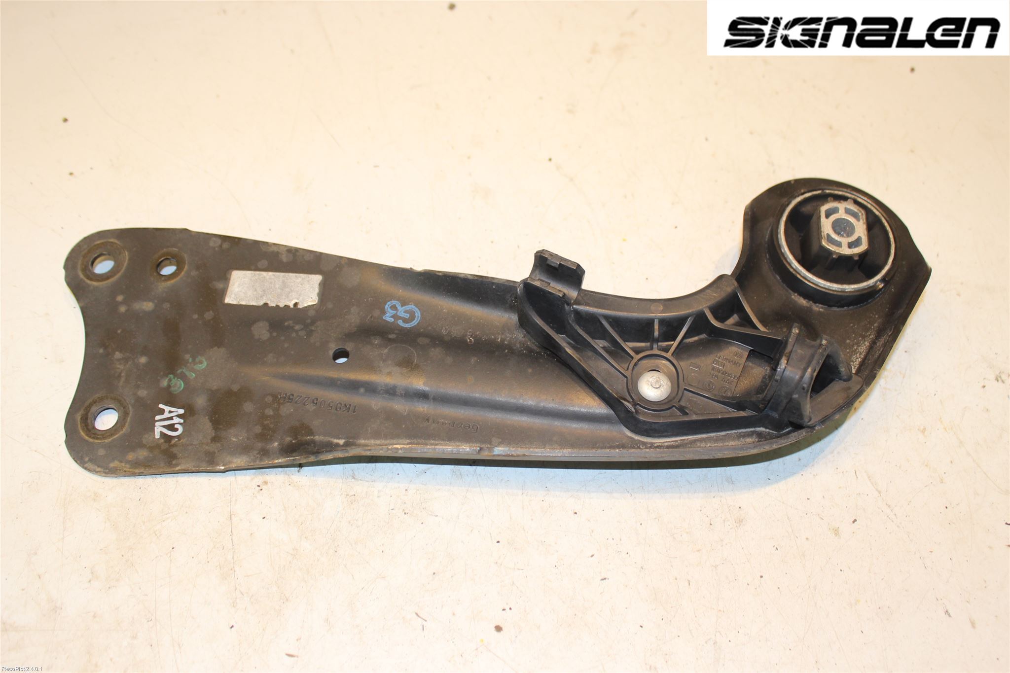 Volkswagen VW GOLF VI 09-13 Bärarm Bak Övre Höger