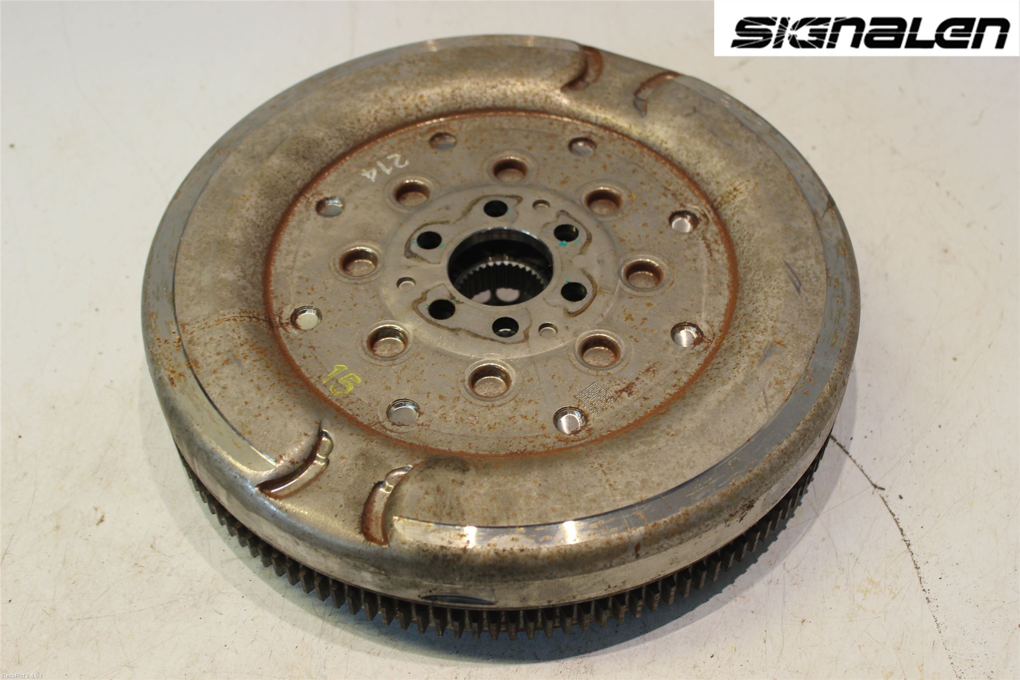 Audi Q3 8U 12-18 Svänghjul Aut