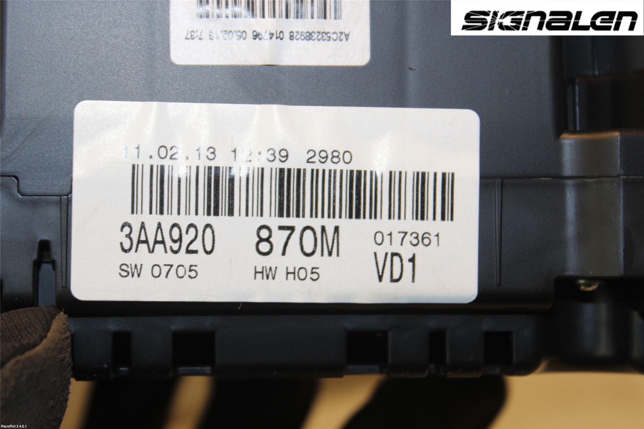 Volkswagen VW PASSAT 11-14 Instrument Komb