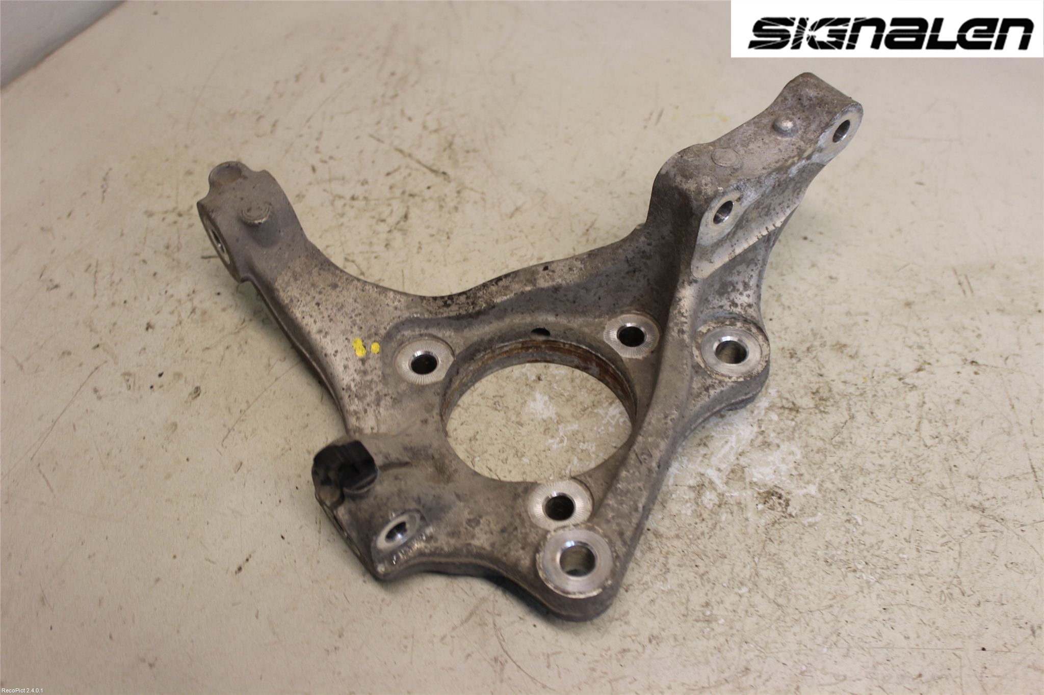 Saab 9-5 10-12 Styrspindel Lagerhus Vä