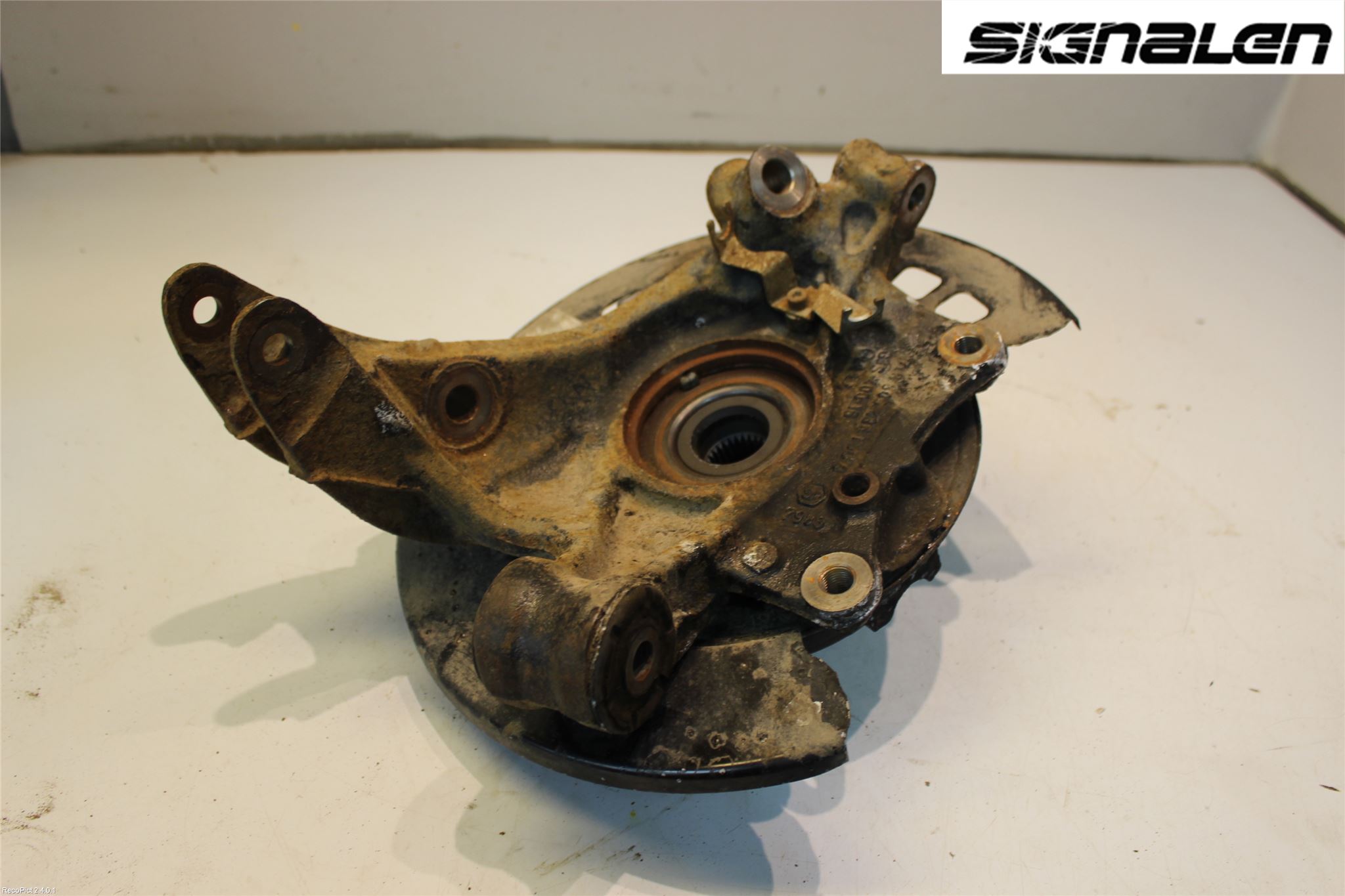 Audi Q7/SQ7 Hjullagerhus-Spindel Vä B