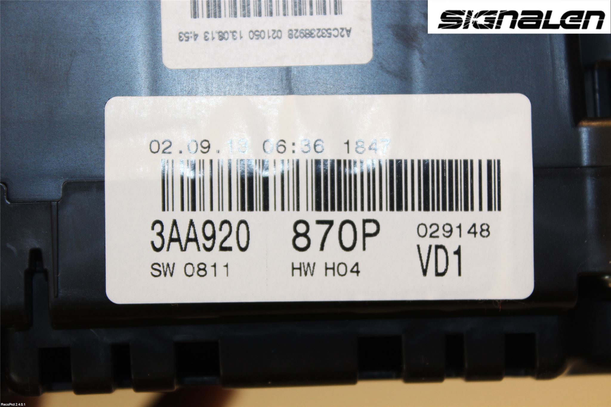 Volkswagen VW PASSAT 11-14 Instrument Komb