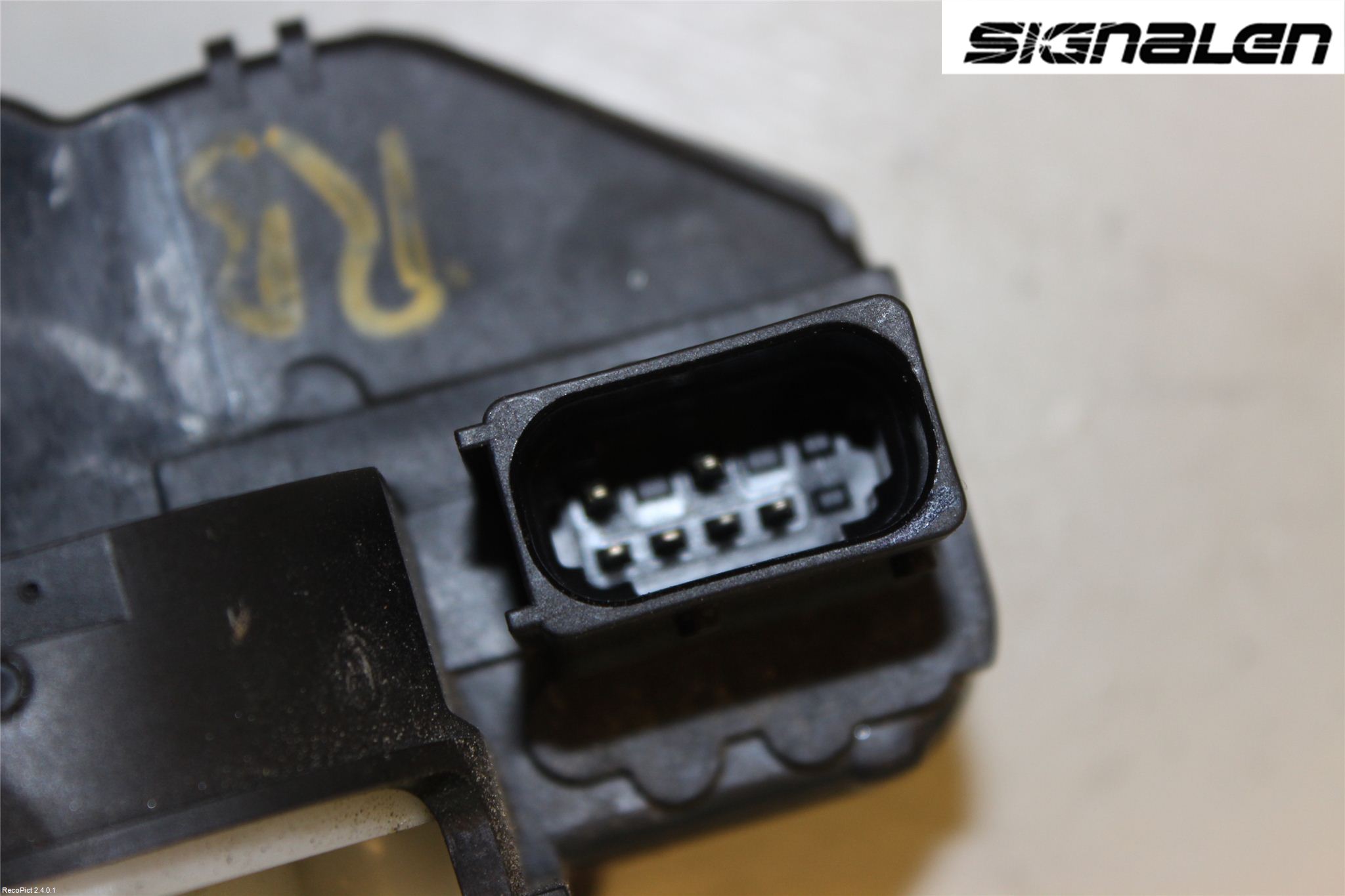 Opel ASTRA J 10-15 Låskista-Dörrlås