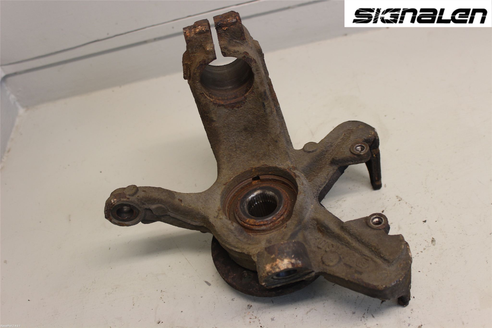 Skoda FABIA 07-14 Styrspindel Lagerhus Vä