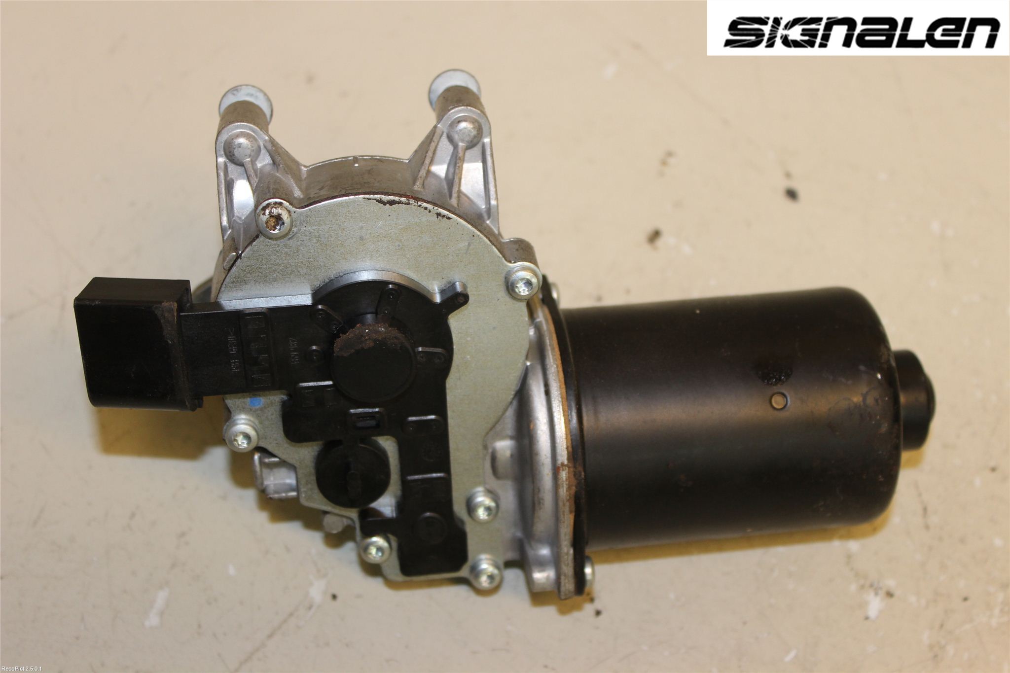 BMW 3 E90/91 SED/TOU 05-12 Torkarmotor Vindruta