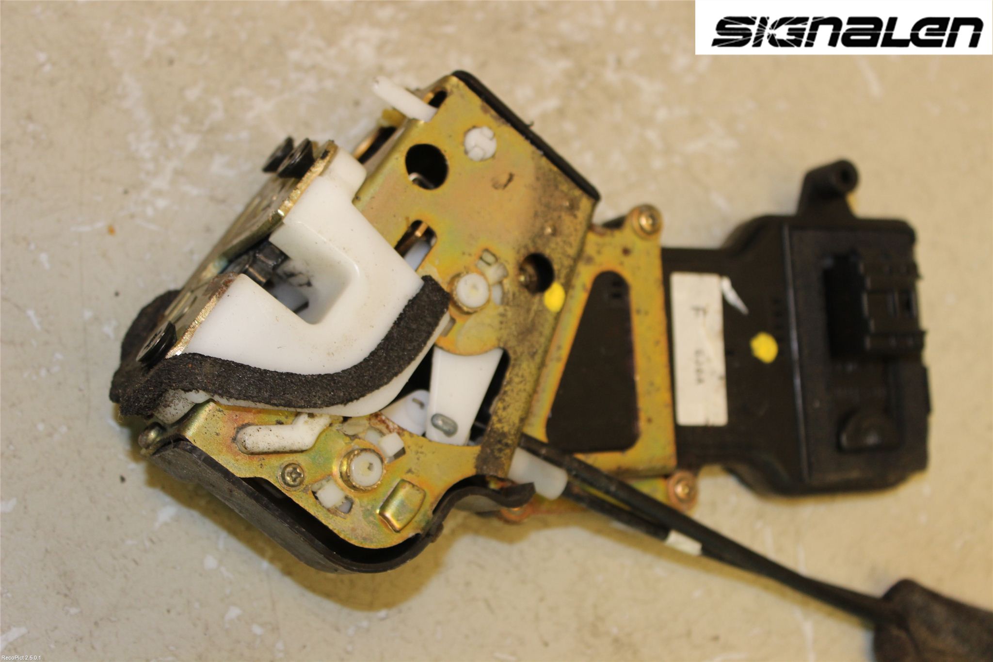 Mazda 6 02-08 Låskista-Dörrlås