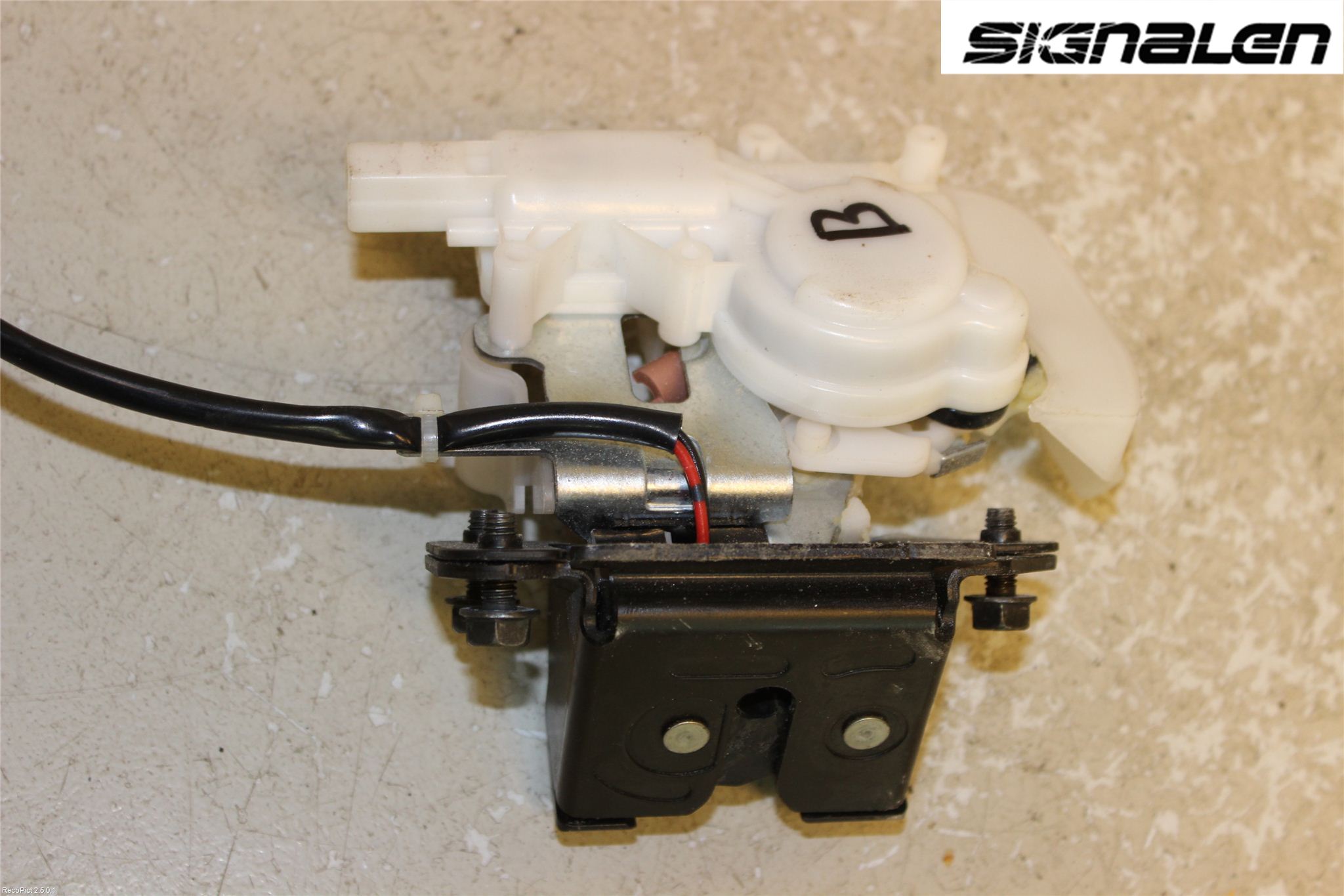 Mazda 6 02-08 Låskista Baklucka