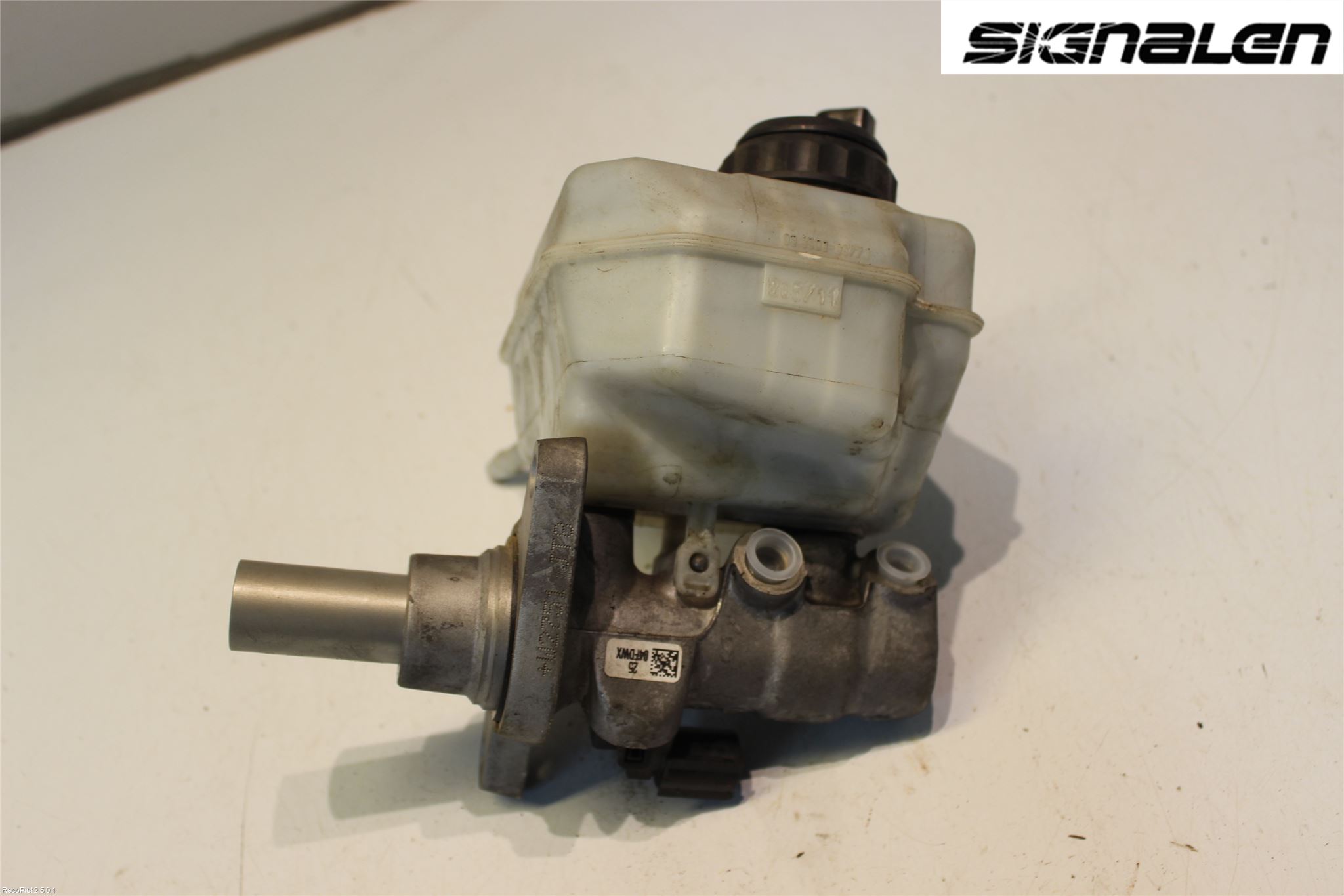 Volkswagen VW PASSAT 11-14 Broms Huvudcylinder