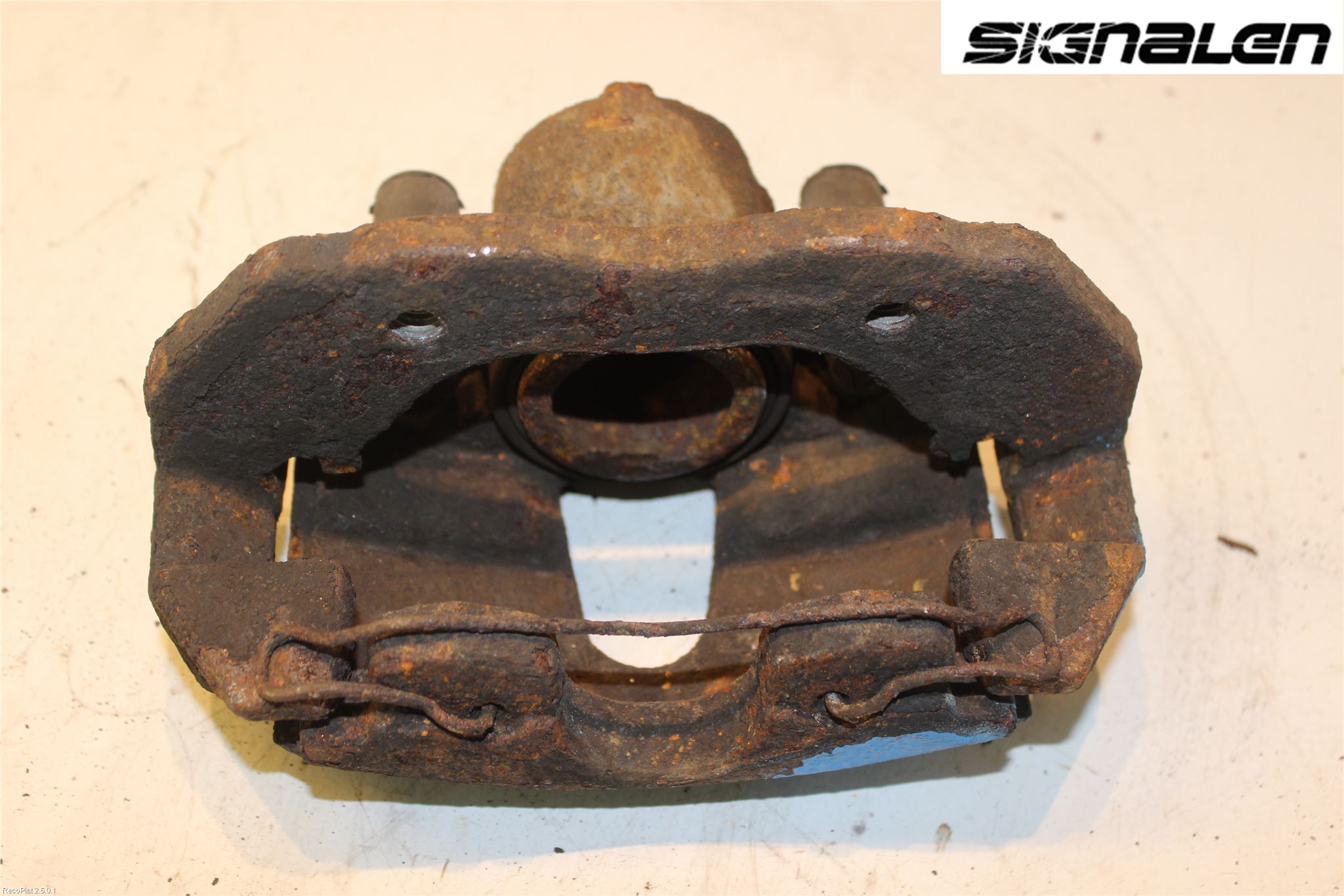 Ford TRANSIT CONNECT 03-08 Bromsok Fram Höger