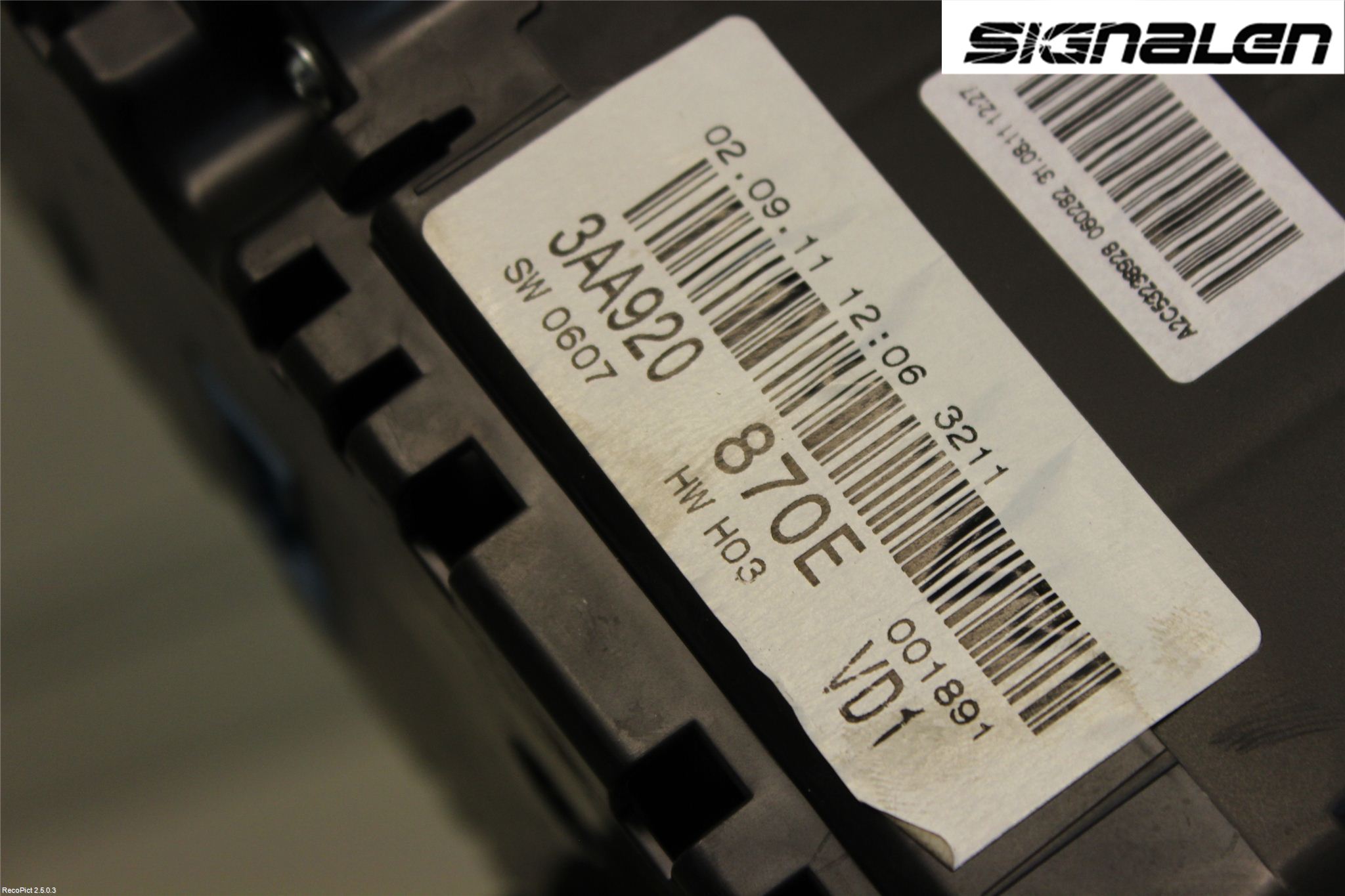 Volkswagen VW PASSAT 11-14 Instrument Komb