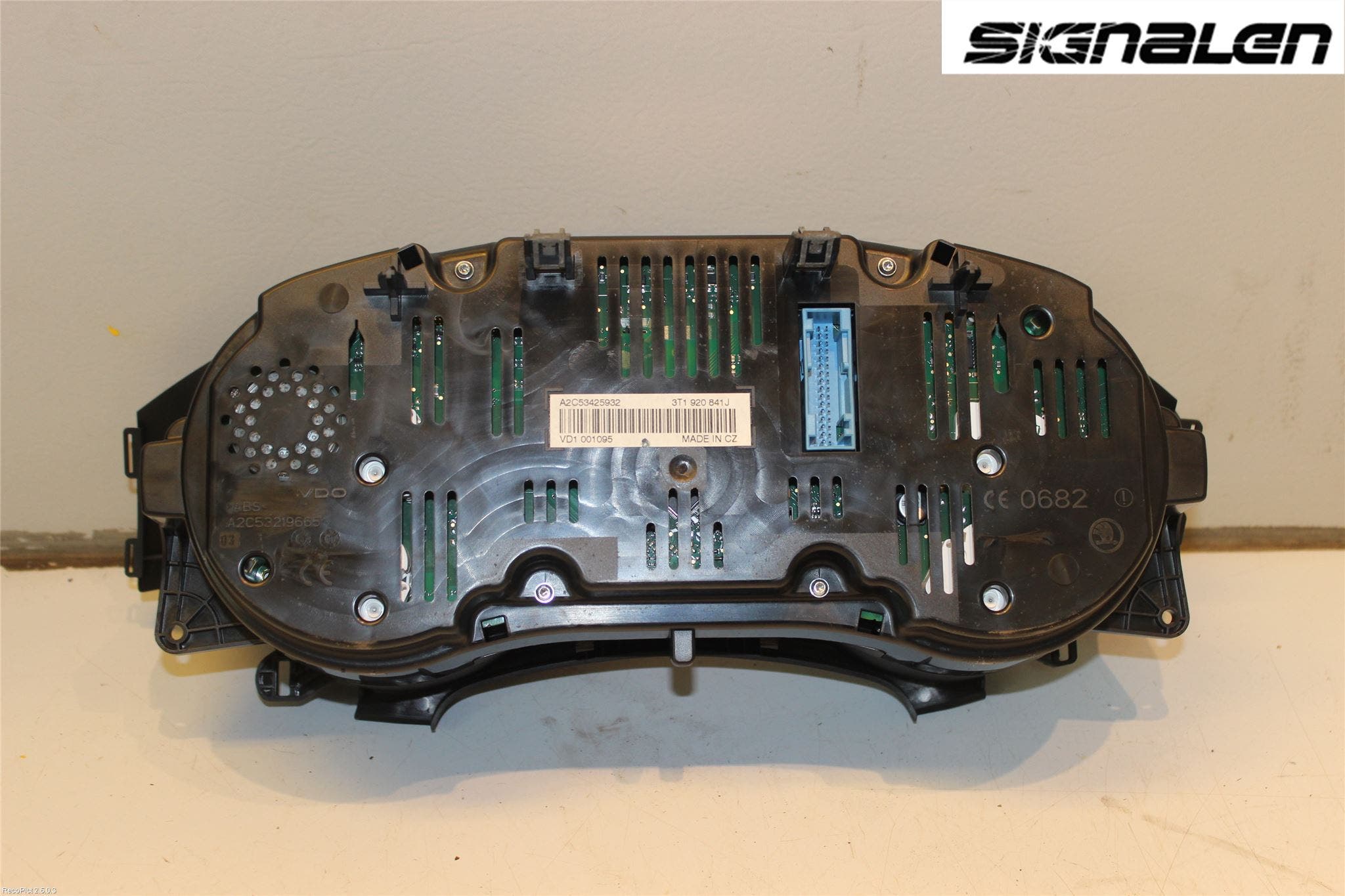 Skoda SUPERB 09-15 Instrument Komb