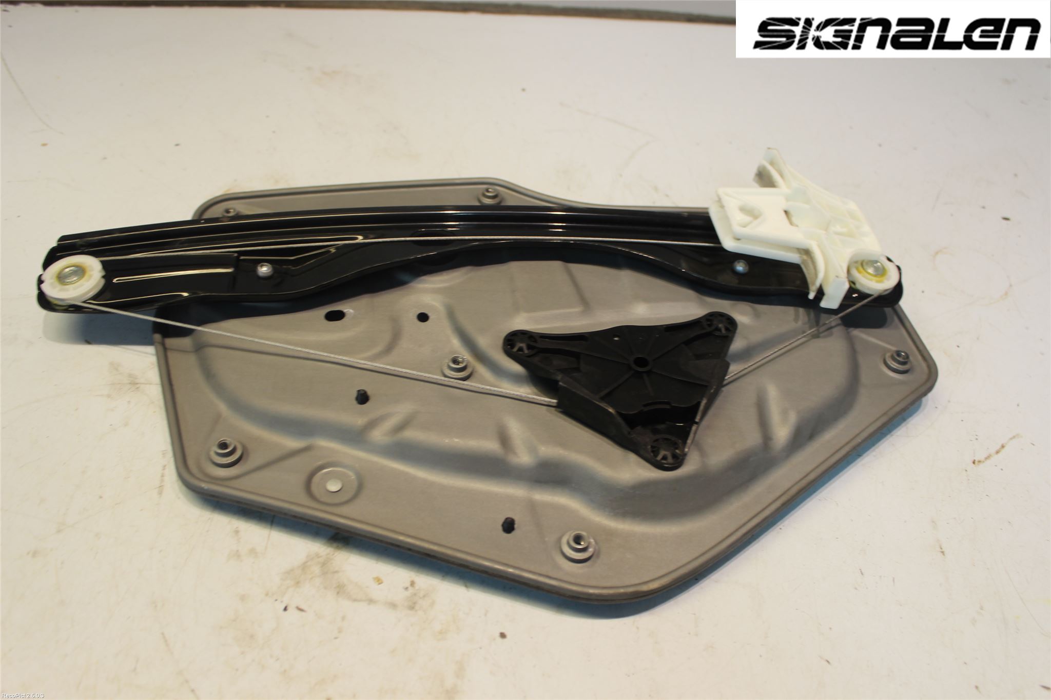 Skoda SUPERB 09-15 Fönsterhissmekanism