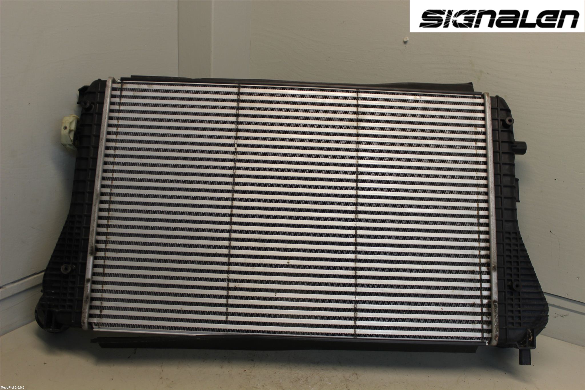Volkswagen VW PASSAT 11-14 Laddluft-Intercooler Kyl