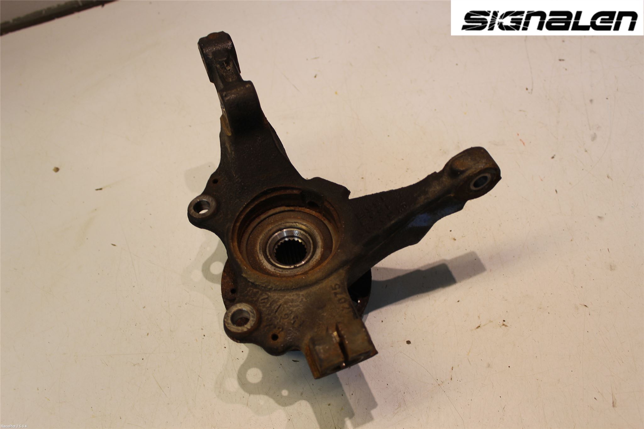 Opel CORSA D 07-14 Styrspindel Lagerhus Hö