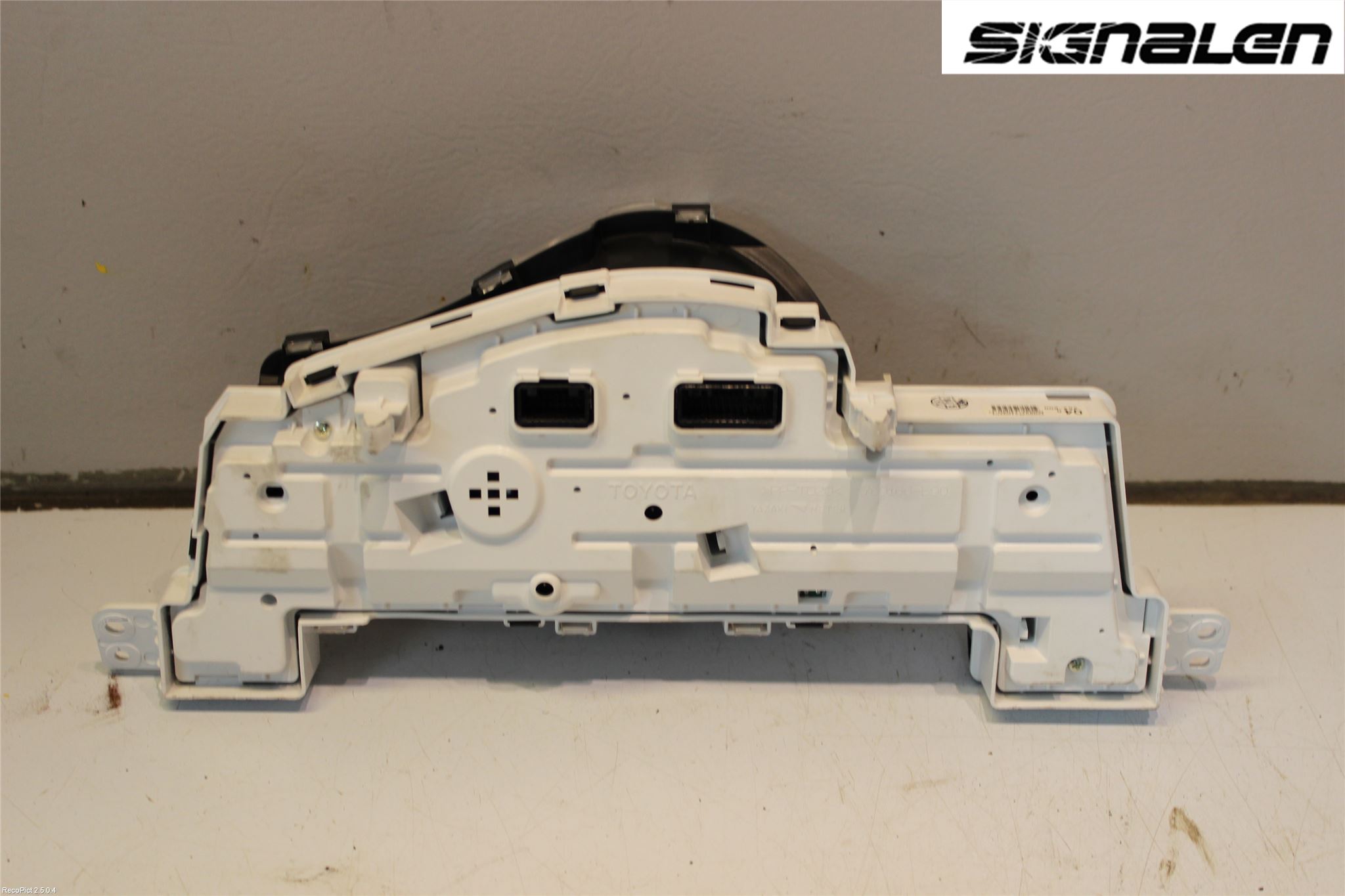 Toyota iQ Instrument Komb