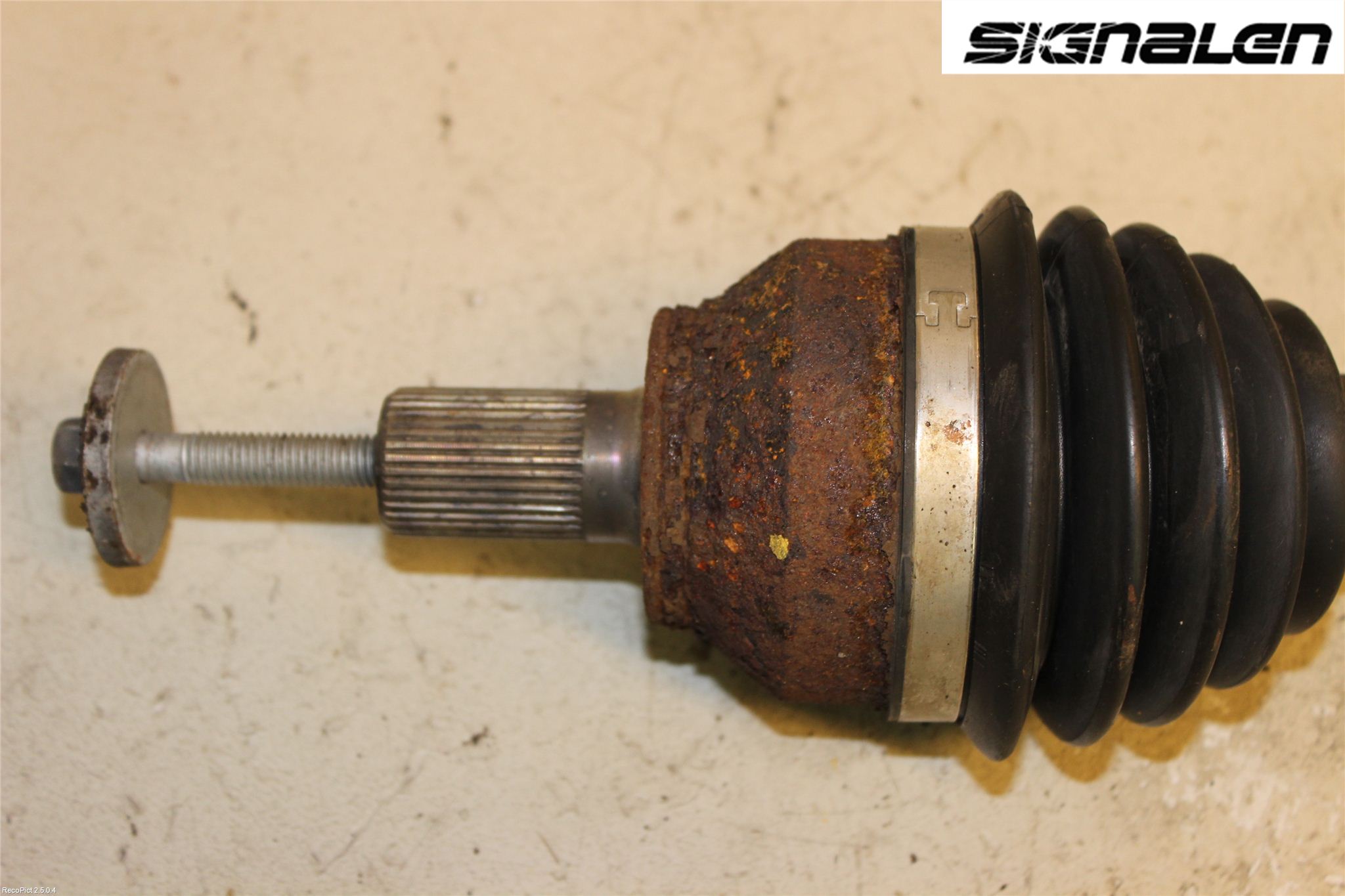 Ford FOCUS C-MAX I 07-10 Drivaxel Fram Vänster