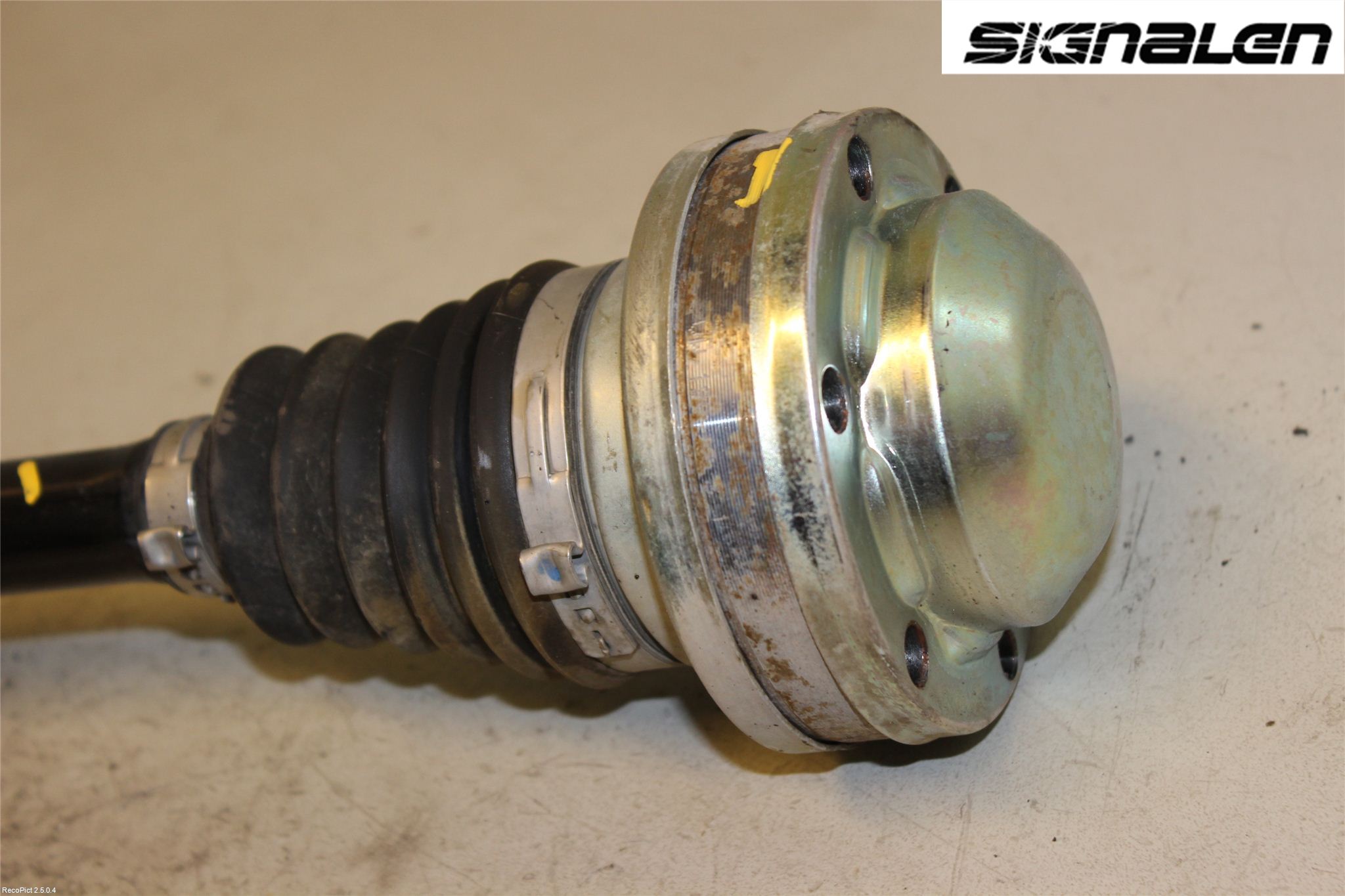 Skoda YETI Drivaxel Fram Vänster