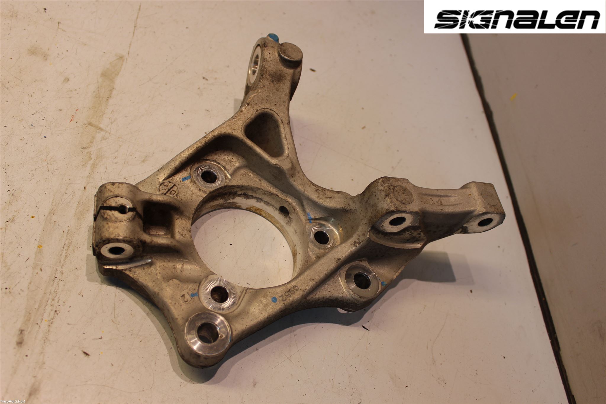 GM CHEVROLET CRUZE Styrspindel Lagerhus Vä