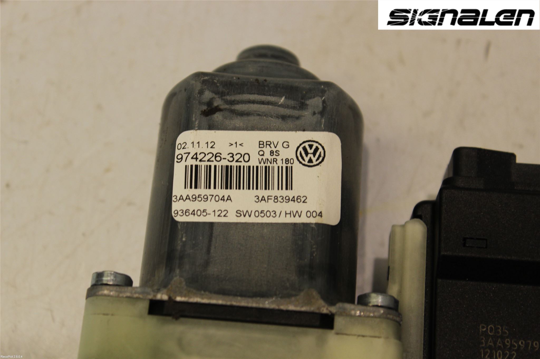 Volkswagen VW PASSAT 11-14 Fönsterhissmotor