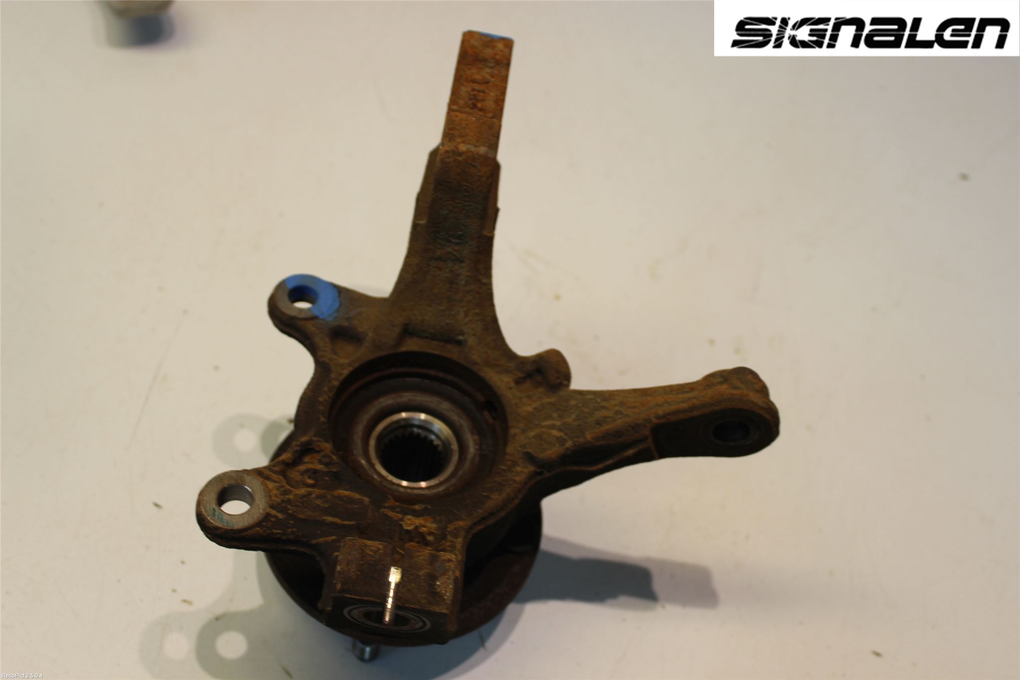 Nissan MICRA 11-16 Styrspindel Lagerhus Hö