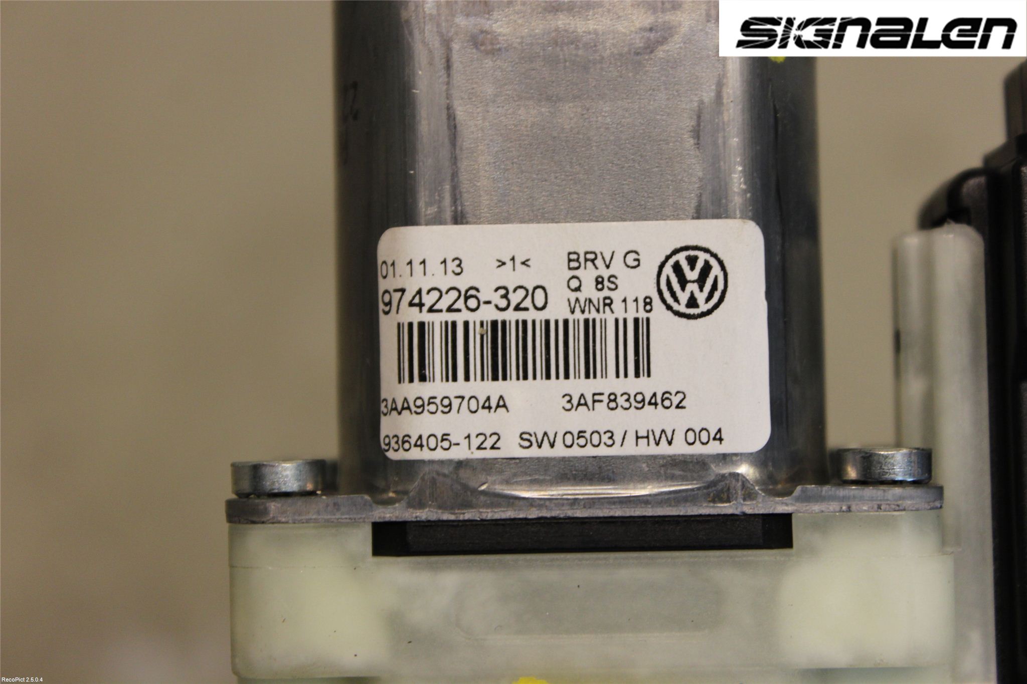 Volkswagen VW PASSAT 11-14 Fönsterhissmotor