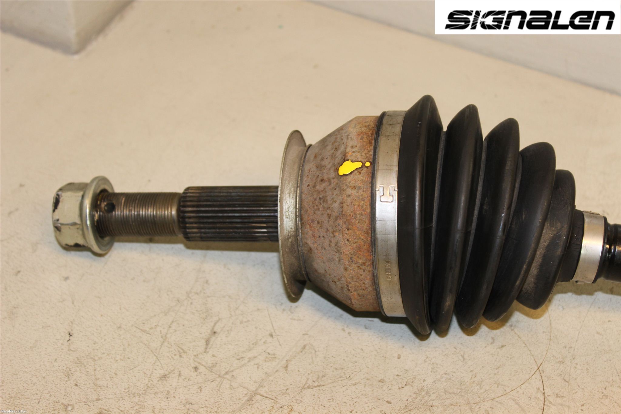 Nissan NAVARA 05-16 Drivaxel Fram Vänster