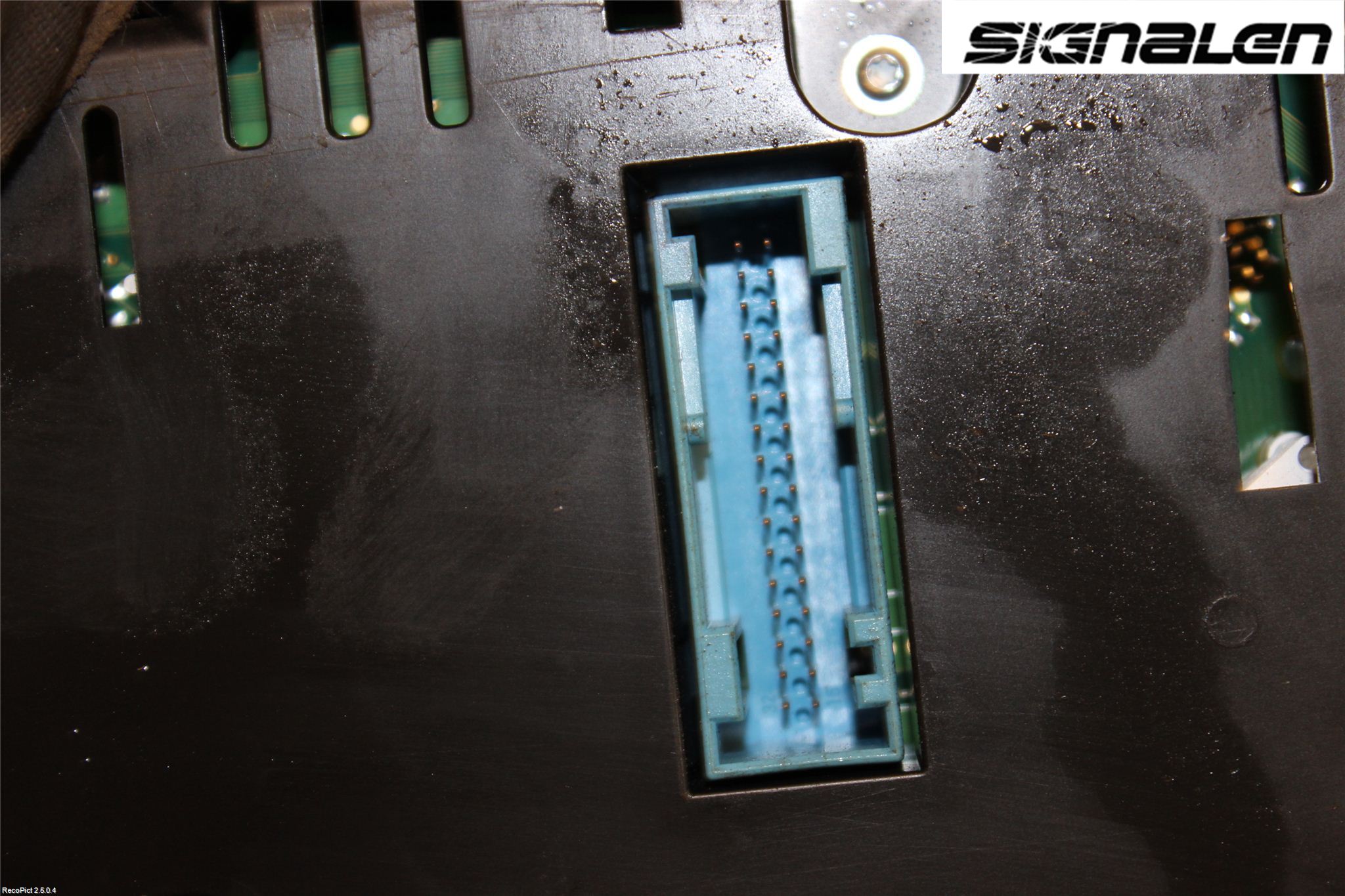 Volkswagen VW PASSAT 11-14 Instrument Komb