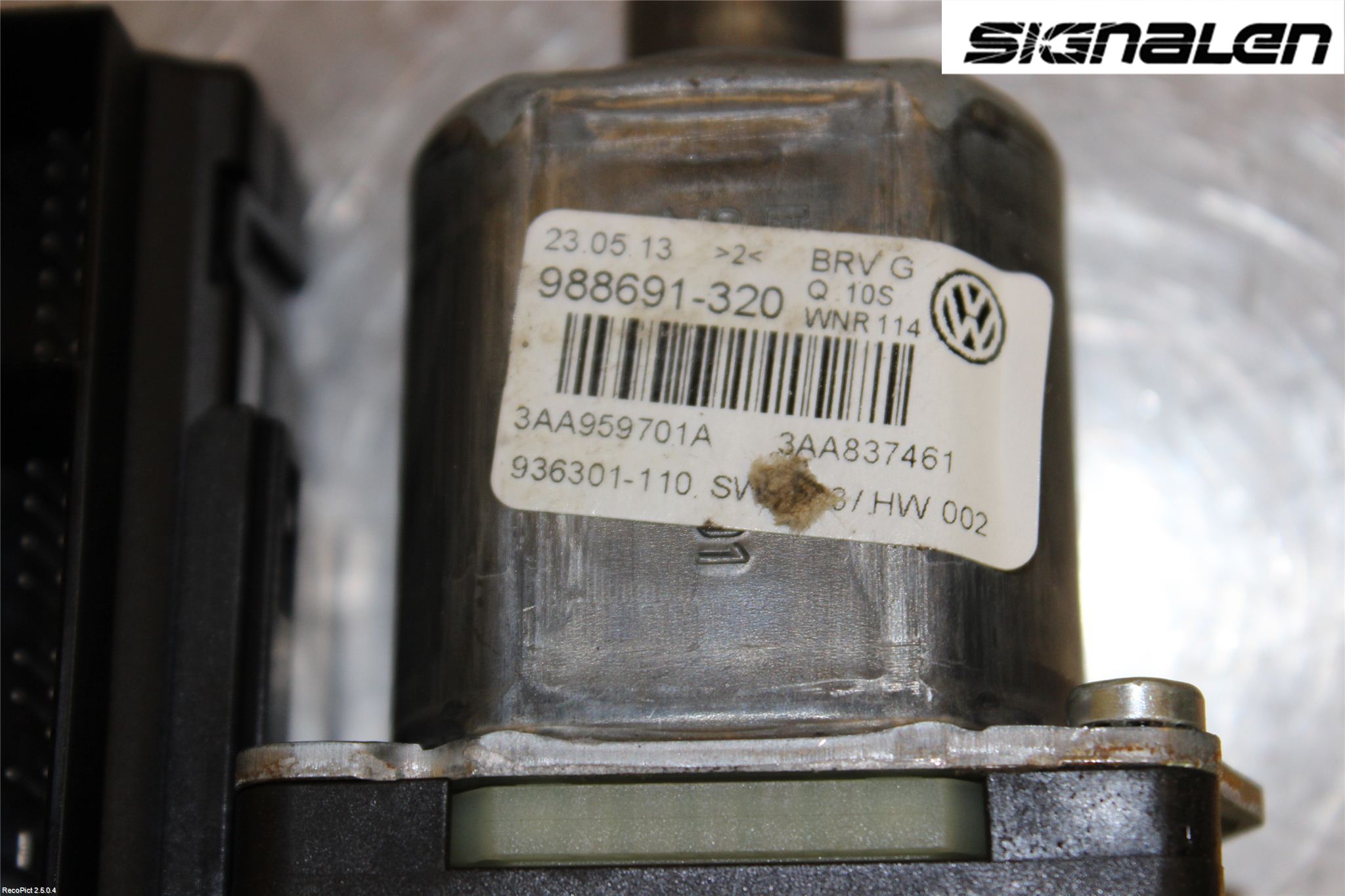 Volkswagen VW PASSAT 11-14 Fönsterhissmotor