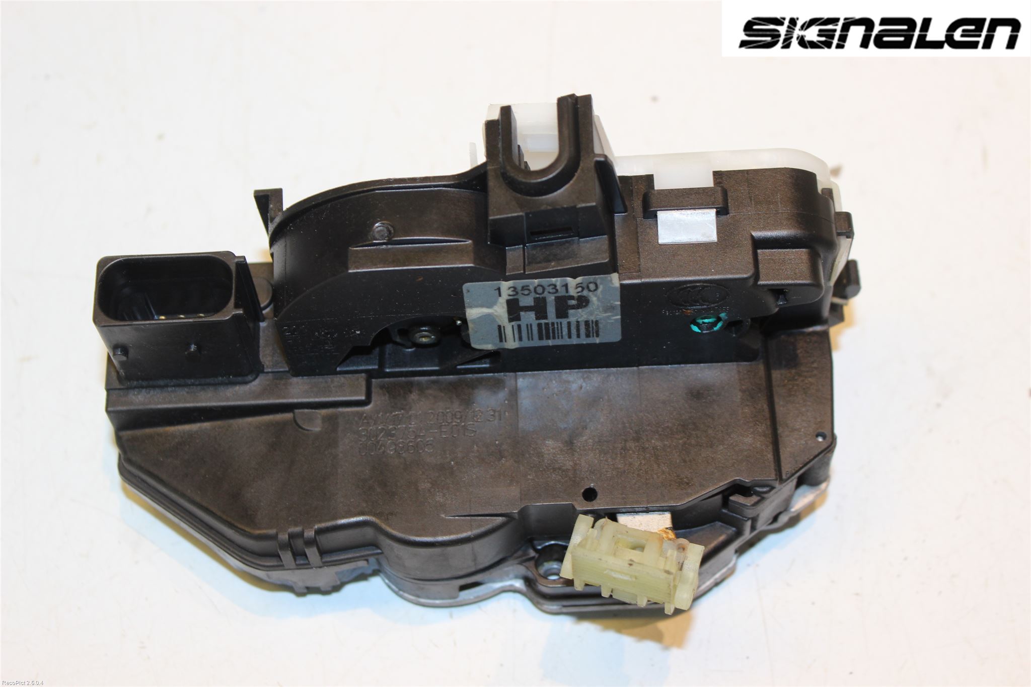 Opel INSIGNIA 09-16 Låskista-Dörrlås