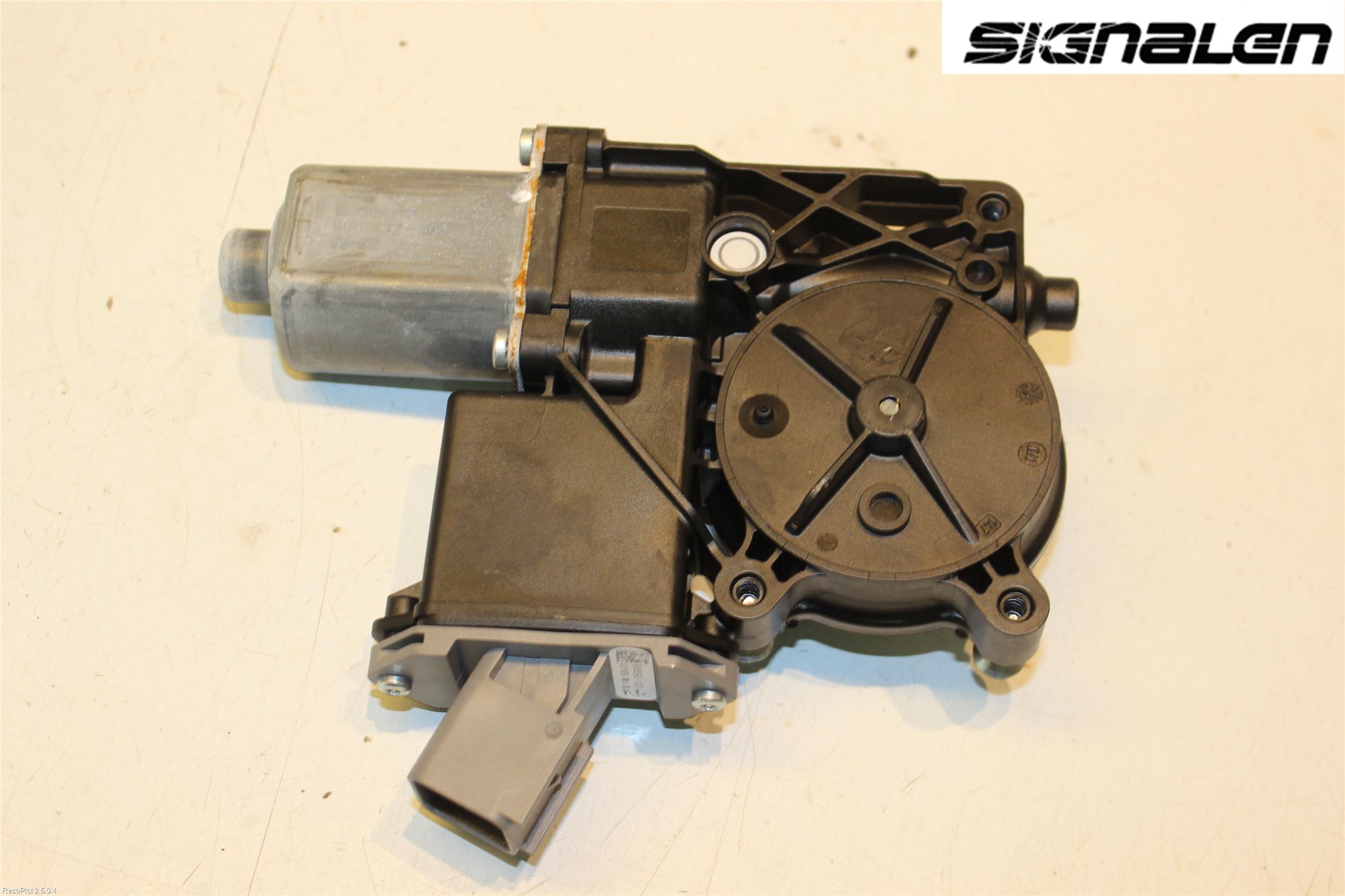 Opel INSIGNIA 09-16 Fönsterhissmotor