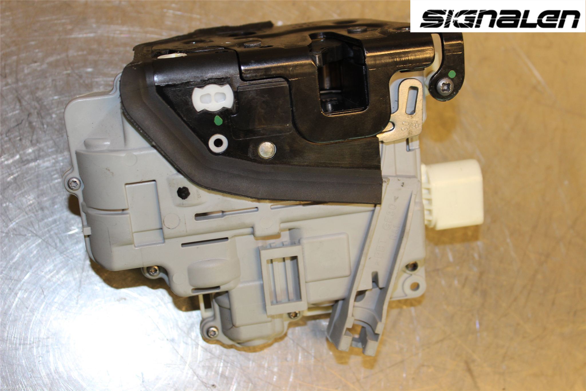 Volkswagen VW PASSAT 05-11 Låskista-Dörrlås