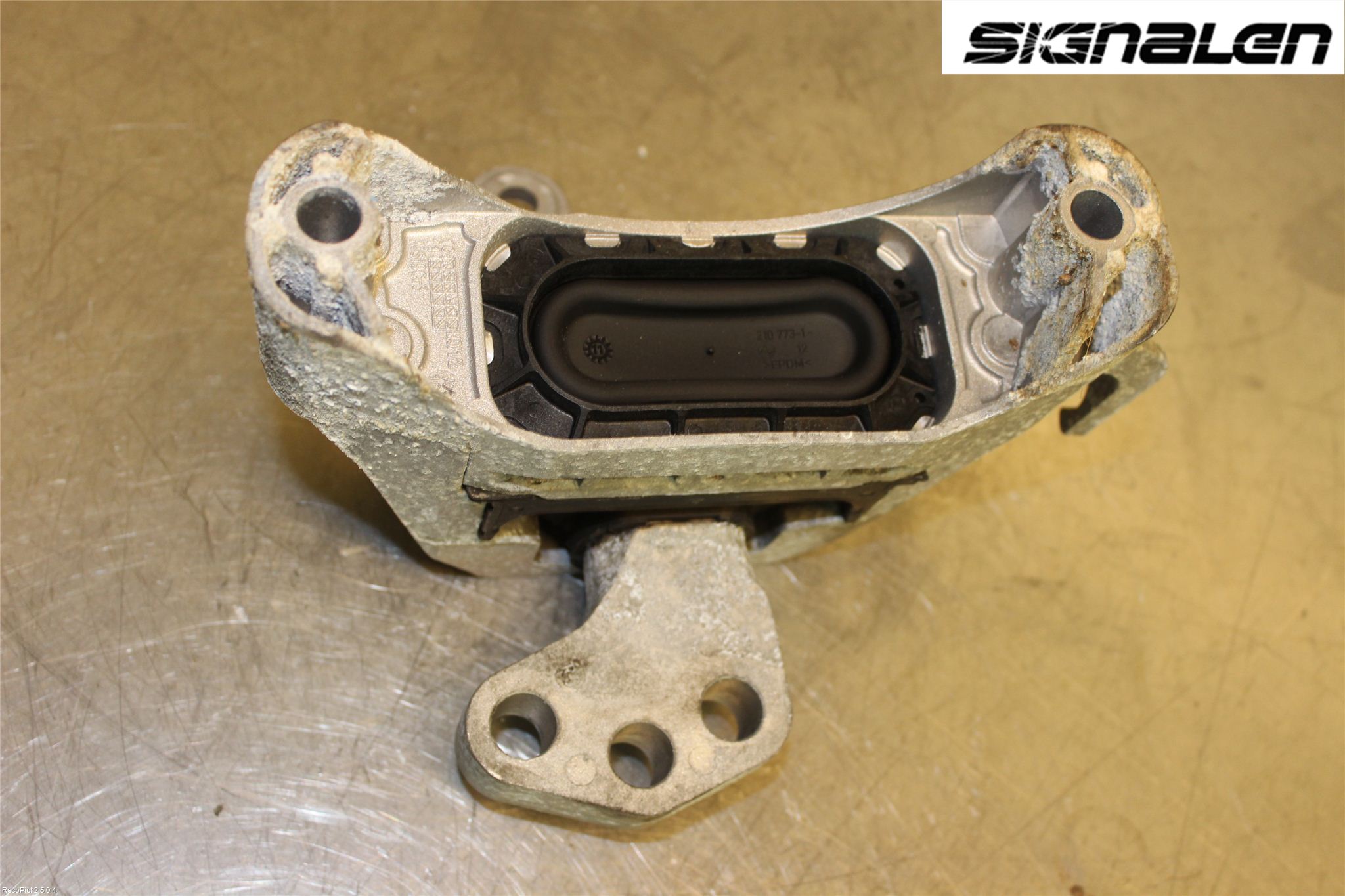 Opel ASTRA J 10-15 Motorkudde