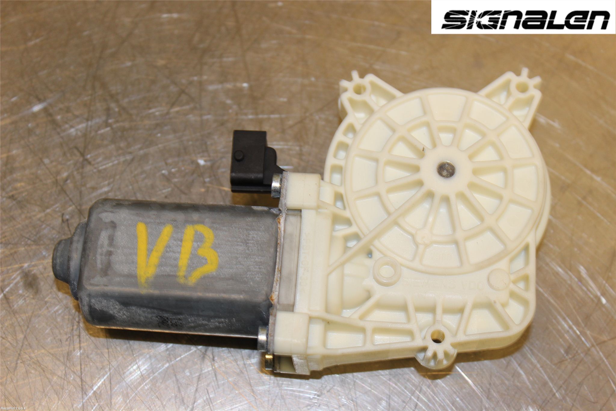 Saab 9-3 VER2/VER3 08-15 Fönsterhissmotor
