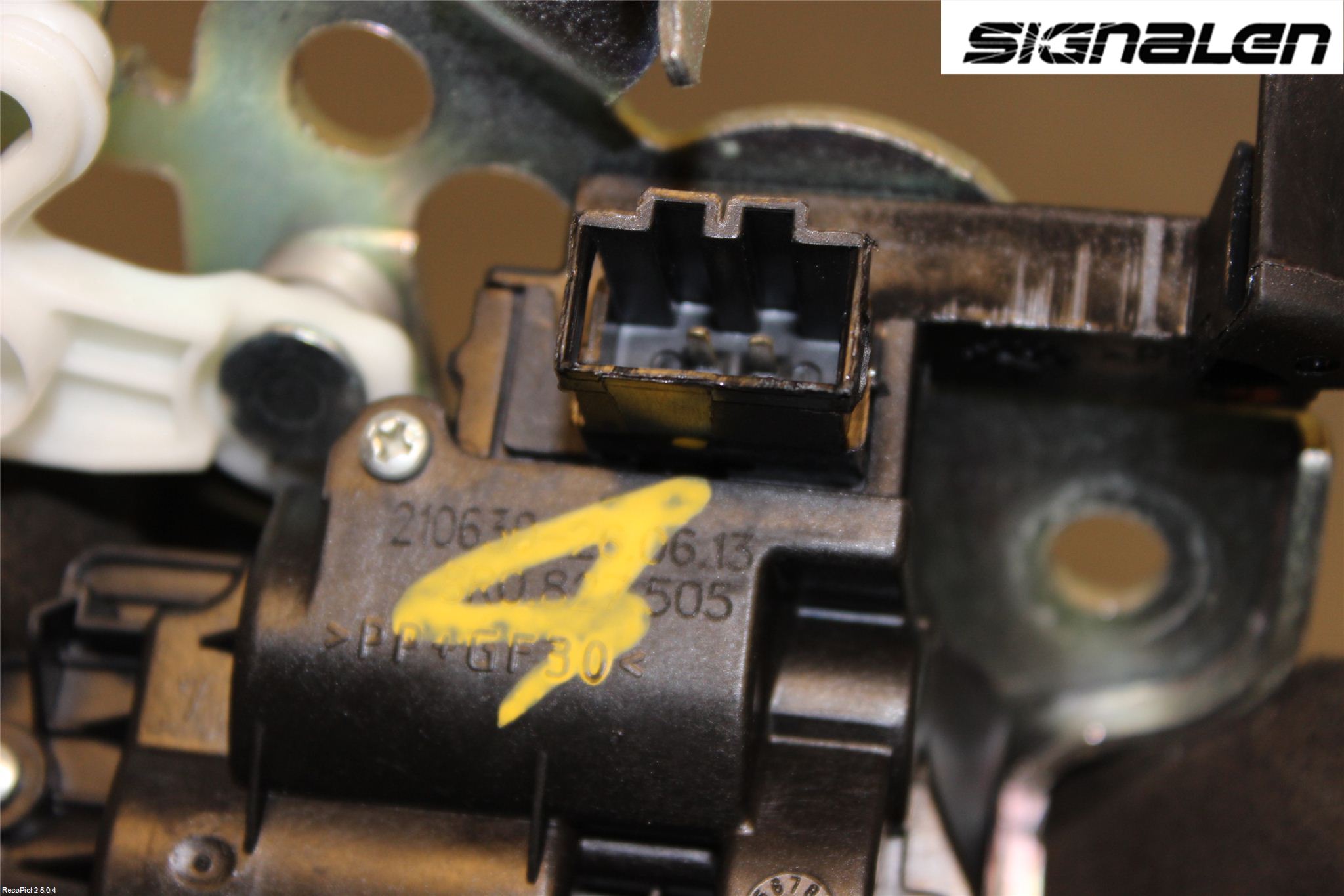 Audi A3/S3 8V 13-20 Låskista Baklucka