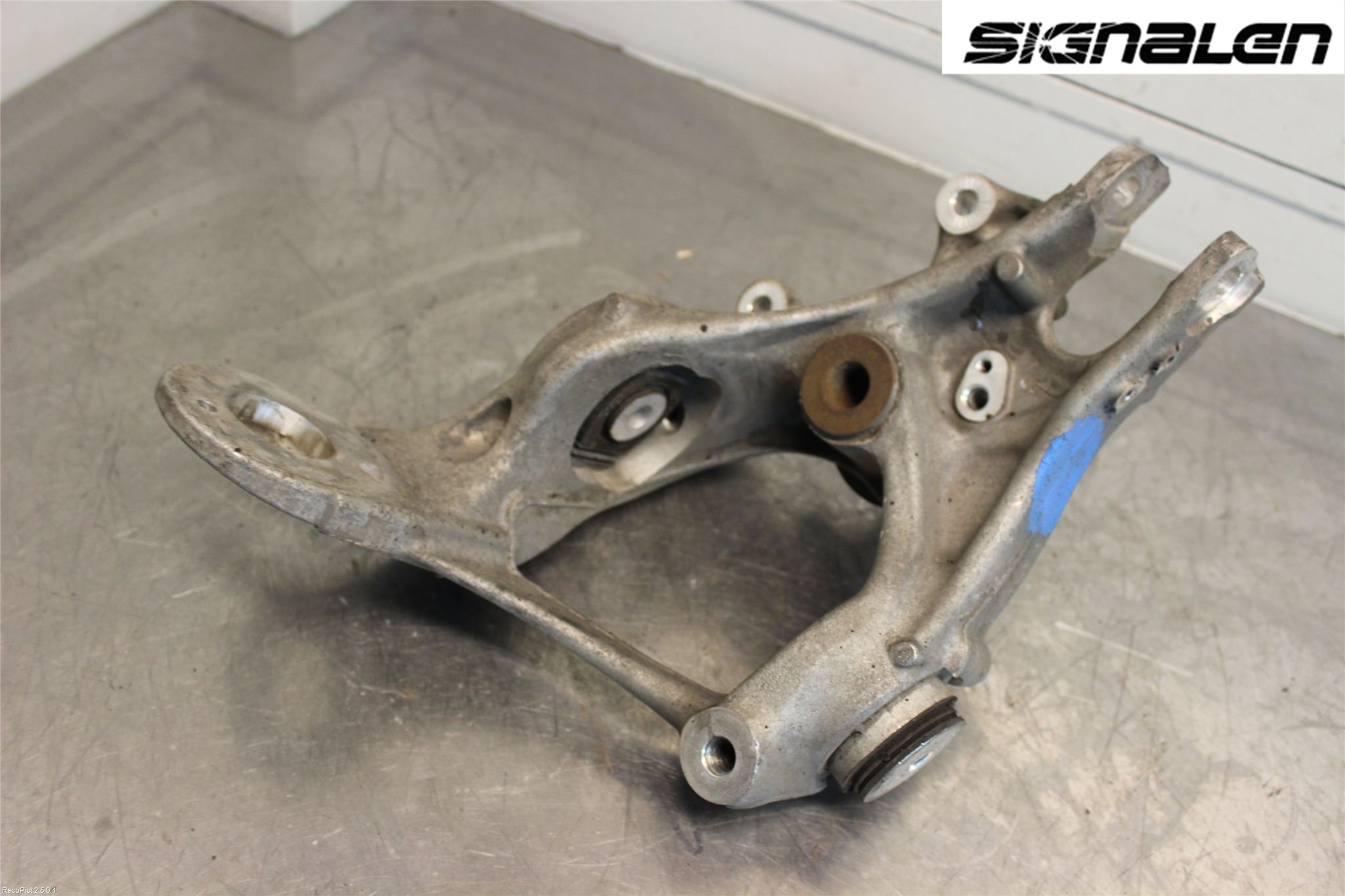 Audi A6/S6 4G 11-18 Hjullagerhus-Spindel Hö B