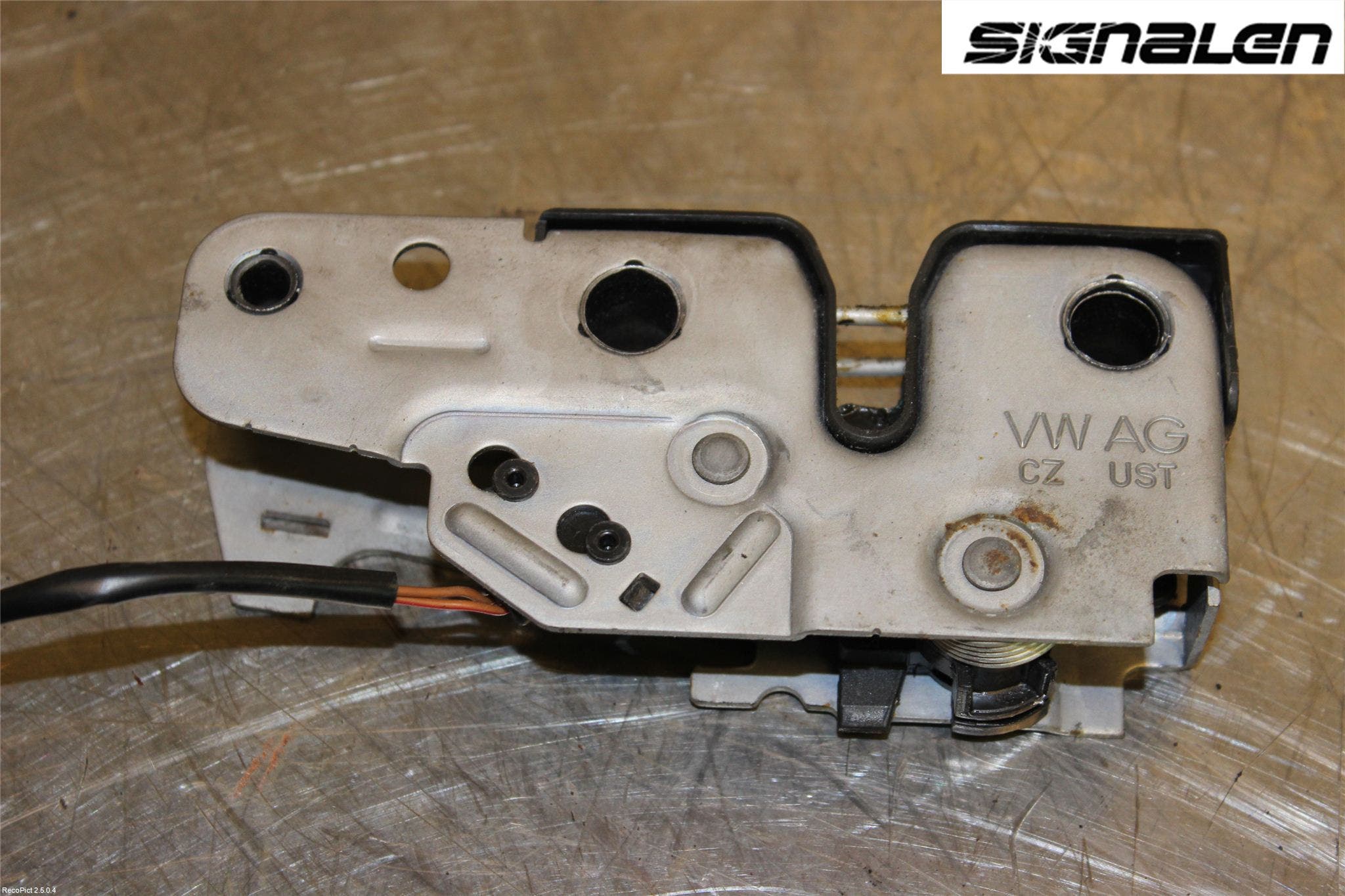 Skoda FABIA 07-14 Huvlås