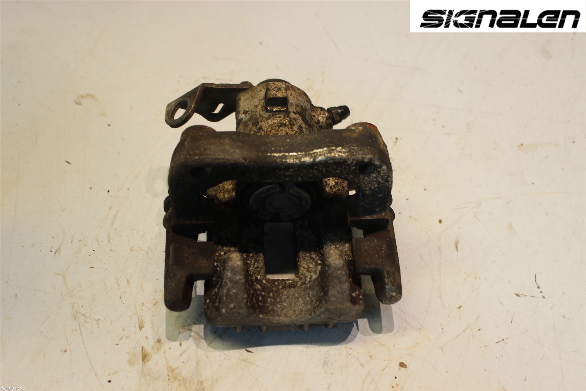 Volkswagen VW POLO 10-17 Bromsok Bak Vänster