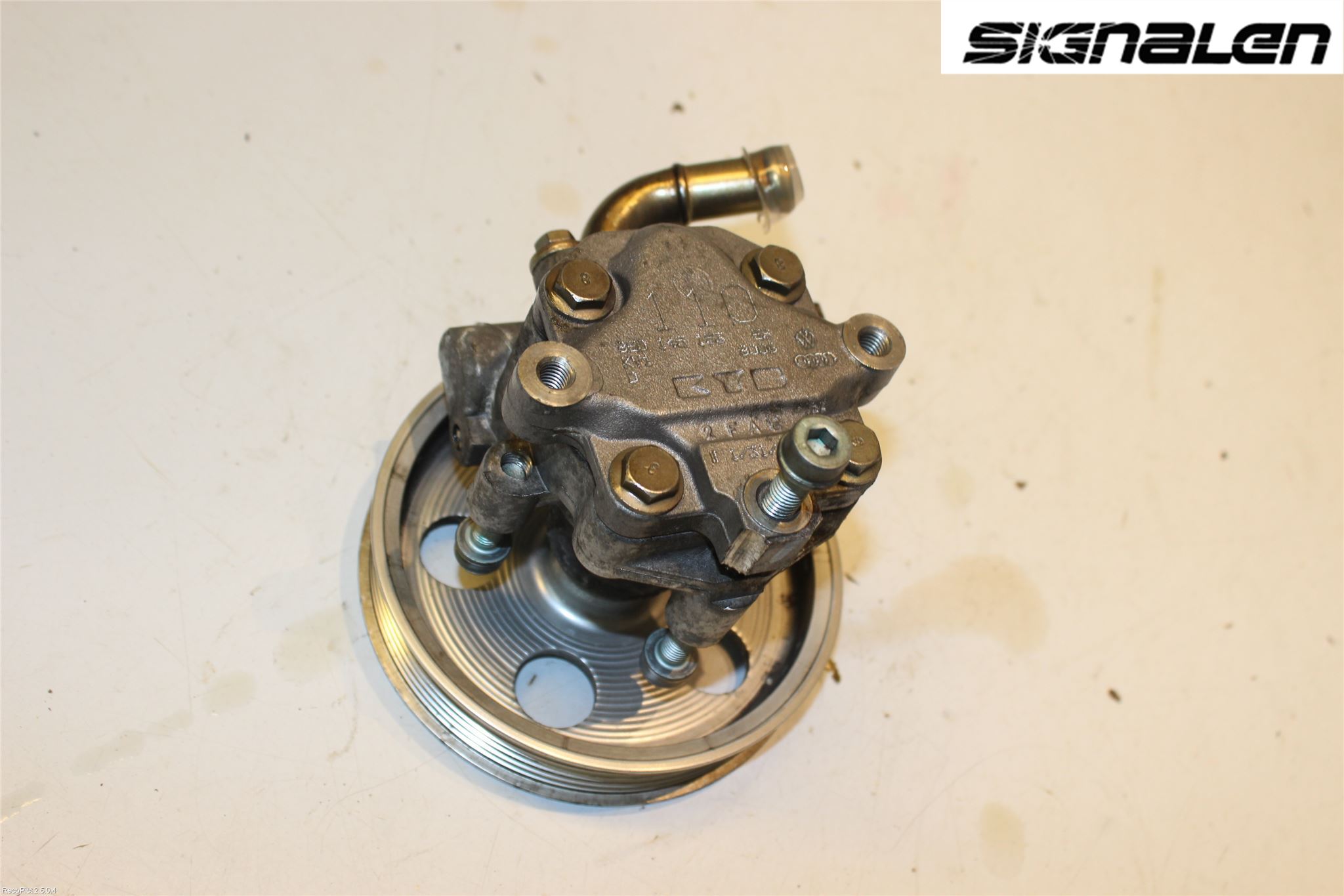 Audi A4/S4 01-05 Styrservopump