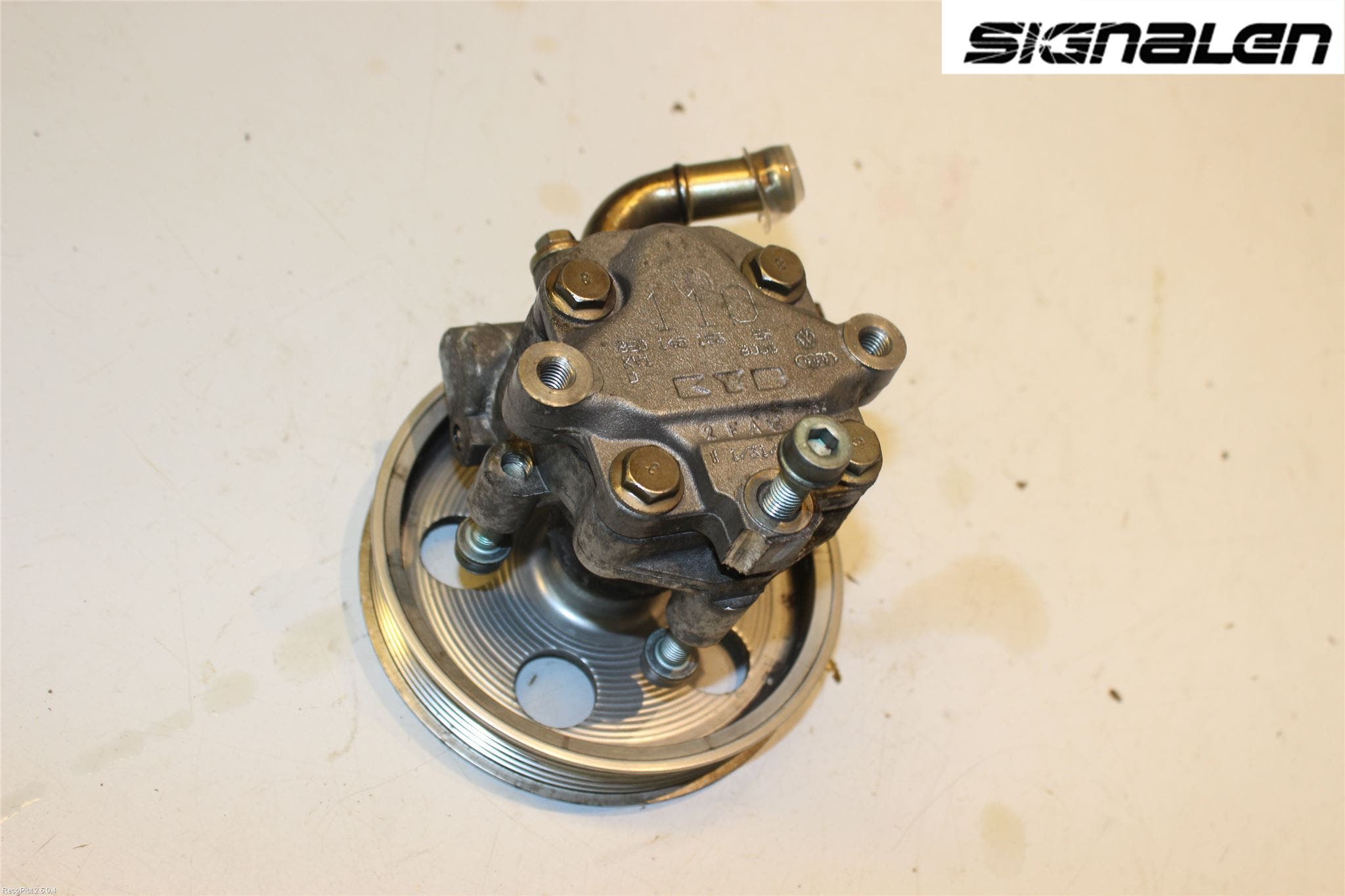 Audi A4/S4 01-05 Styrservopump