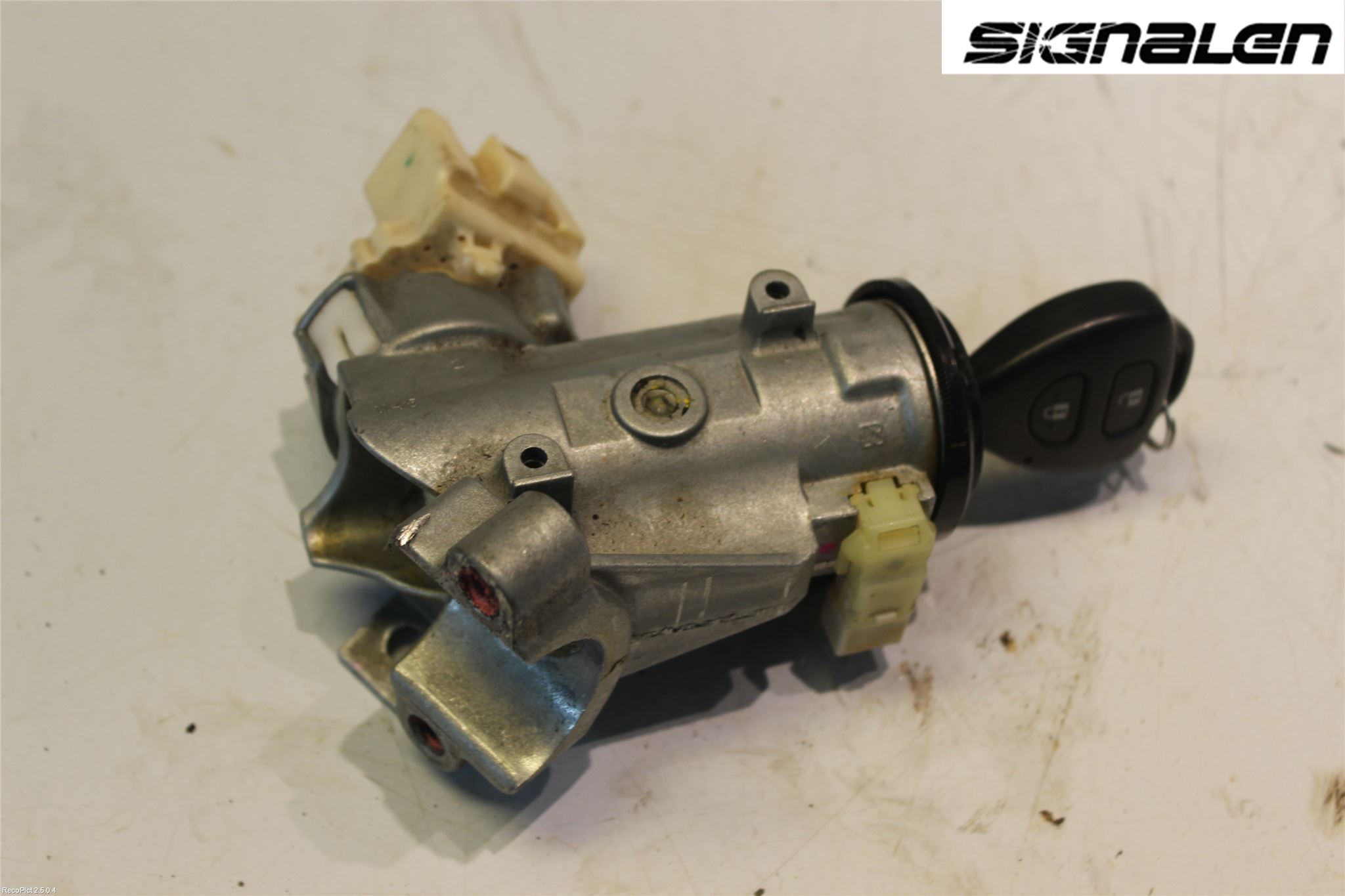 Toyota HILUX 05-16 Tändlås