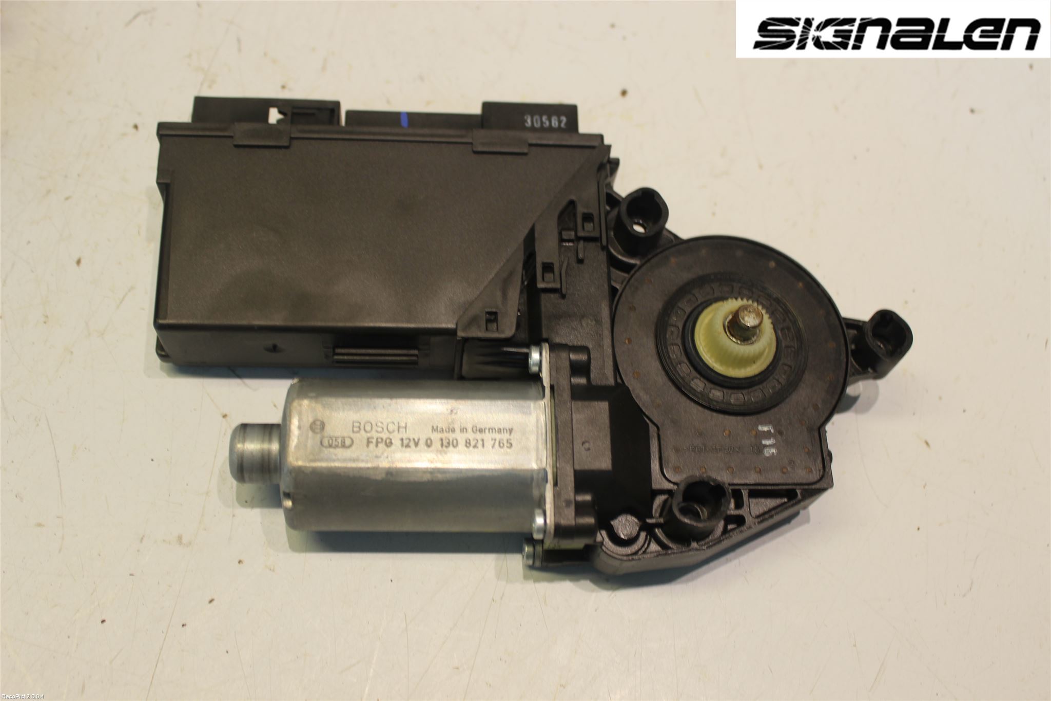 Audi A4/S4 05-07 Fönsterhissmotor
