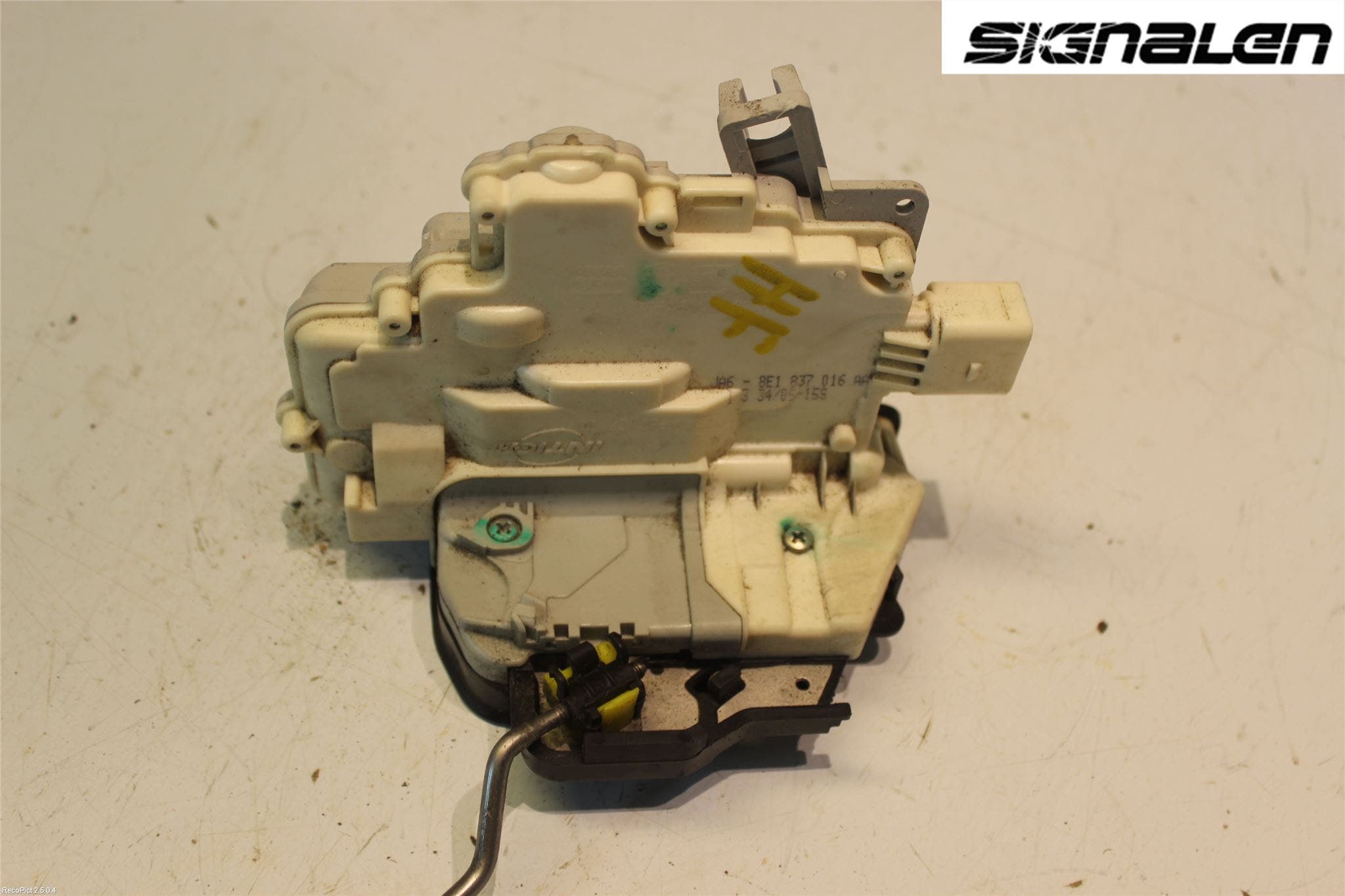 Audi A4/S4 05-07 Låskista-Dörrlås