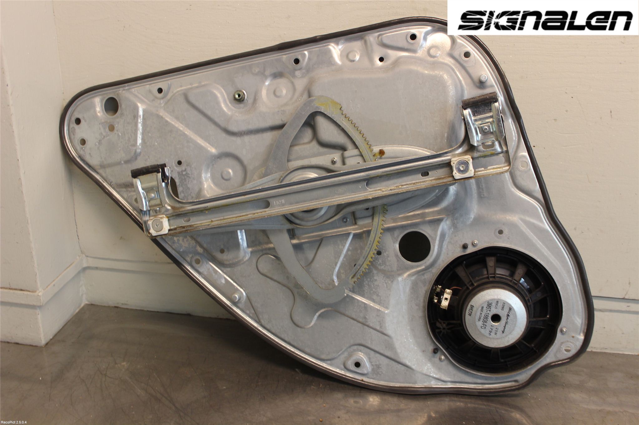 Ford KUGA 08-12 Fönsterhissmekanism