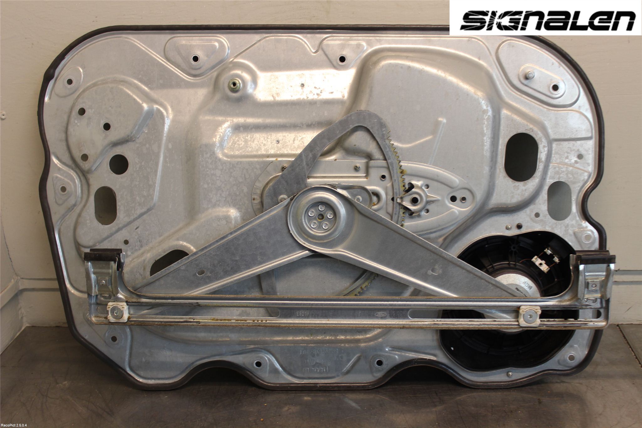 Ford KUGA 08-12 Fönsterhissmekanism