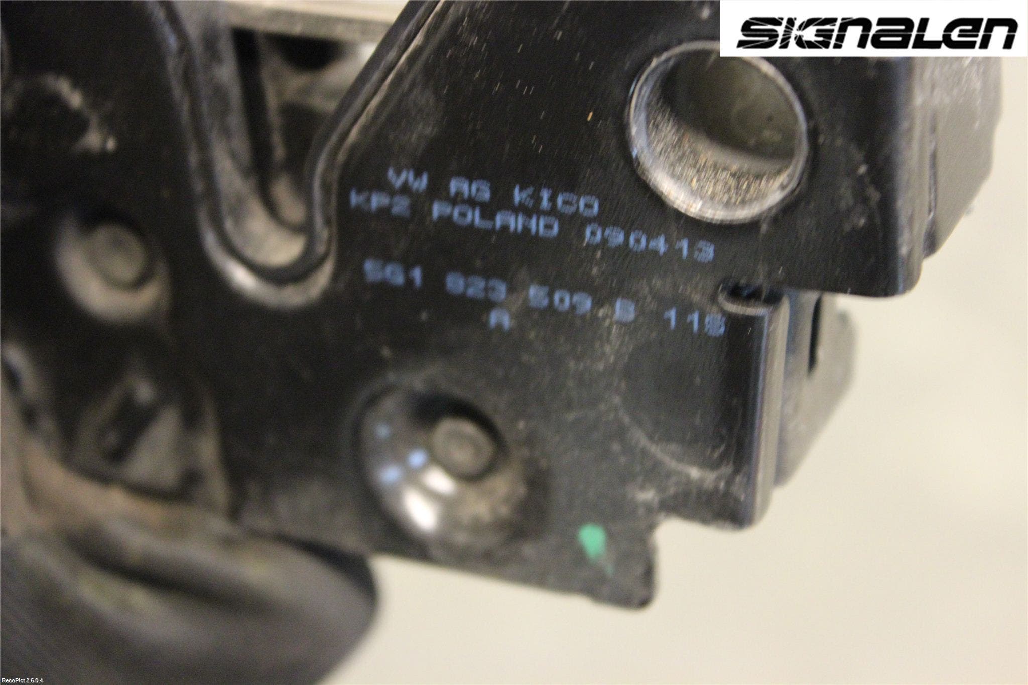 Volkswagen VW GOLF / E-GOLF VII 13-20 Huvlås