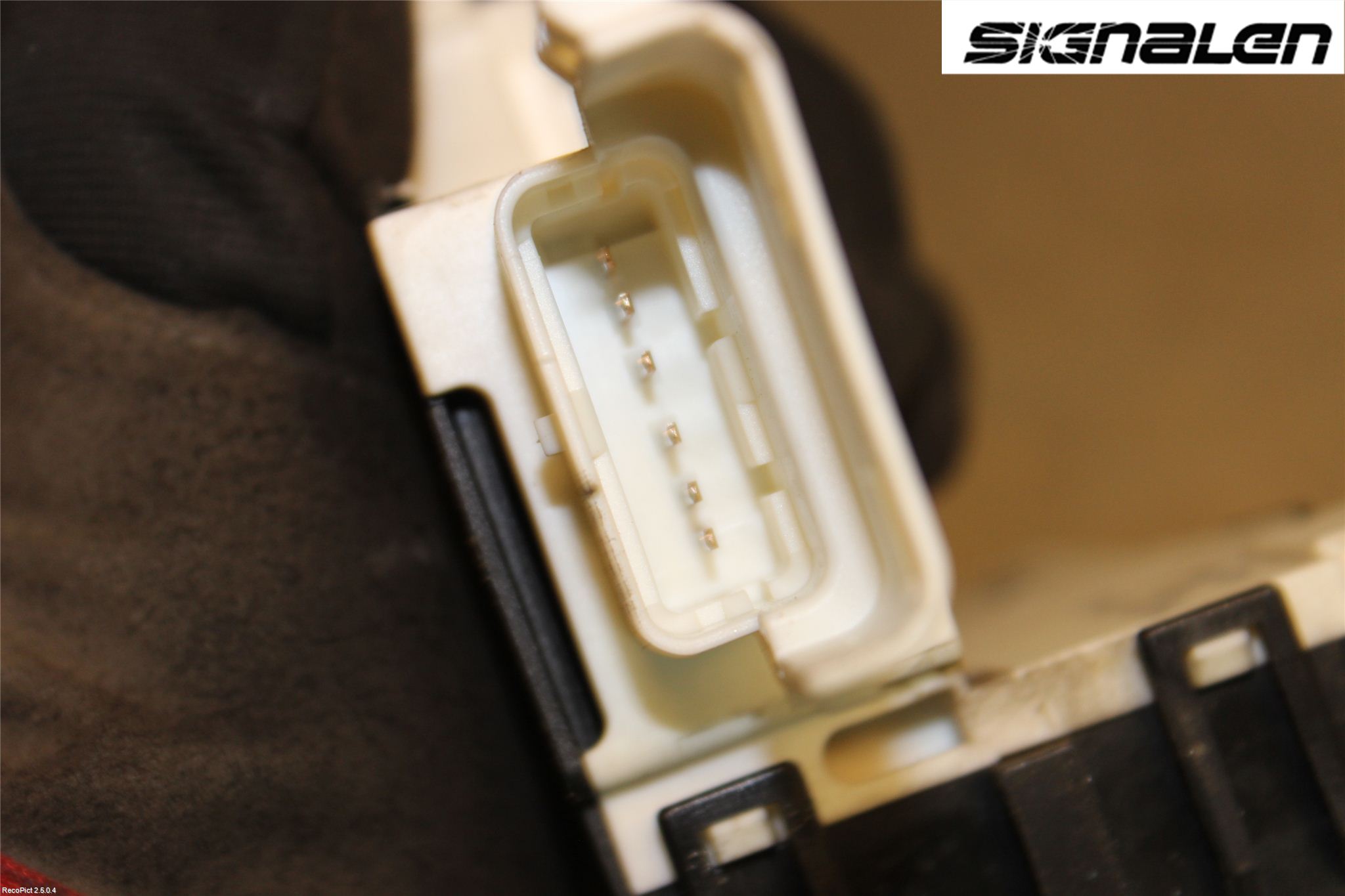 Peugeot 407 Låskista-Dörrlås