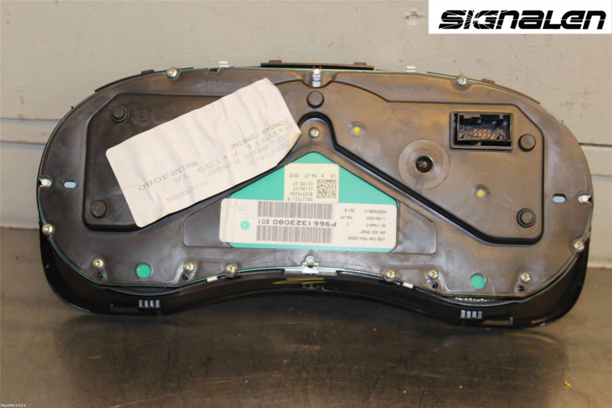 Peugeot 307     05-08 Instrument Komb