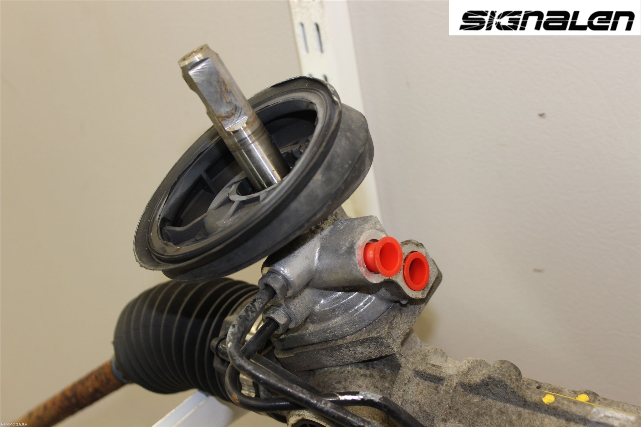 Peugeot 307     05-08 Styrväxel Servo -Snäcka