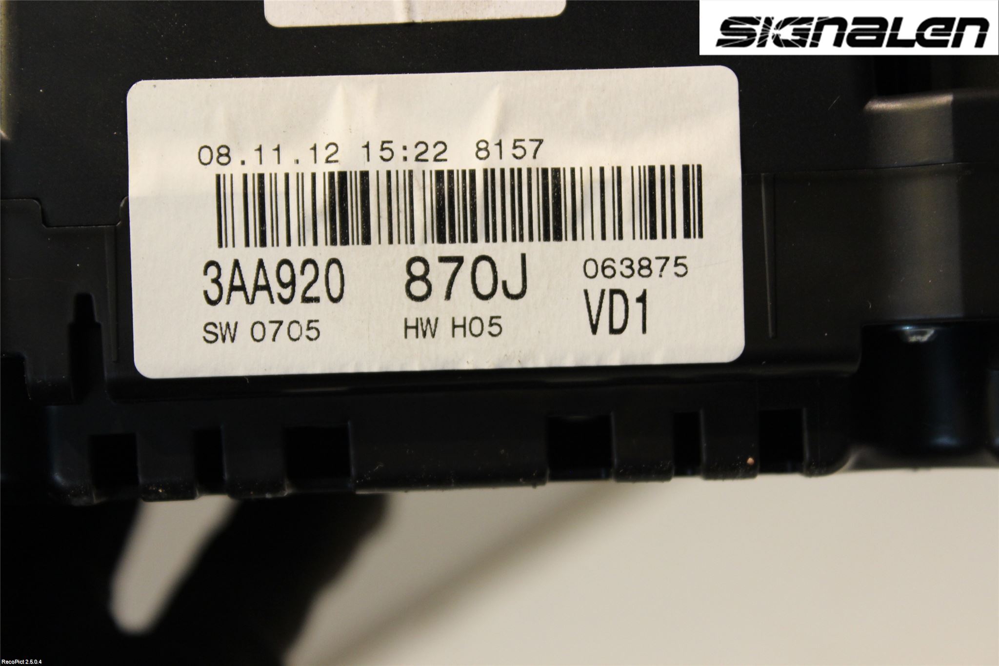 Volkswagen VW PASSAT 11-14 Instrument Komb